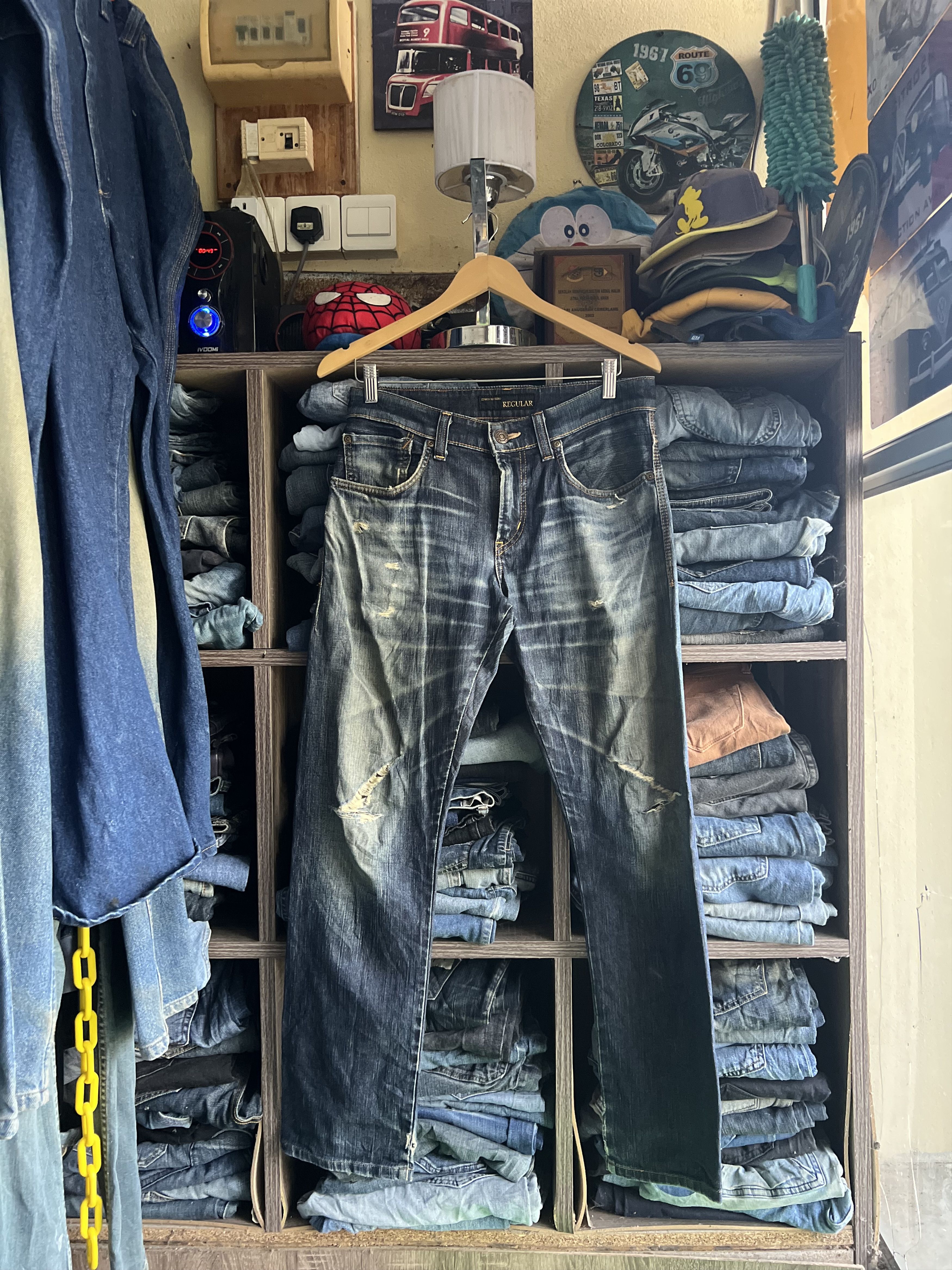 Edwin 🔥Edwin 503 Zero Flared Distressed Denim Size US 31 - 16 Thumbnail