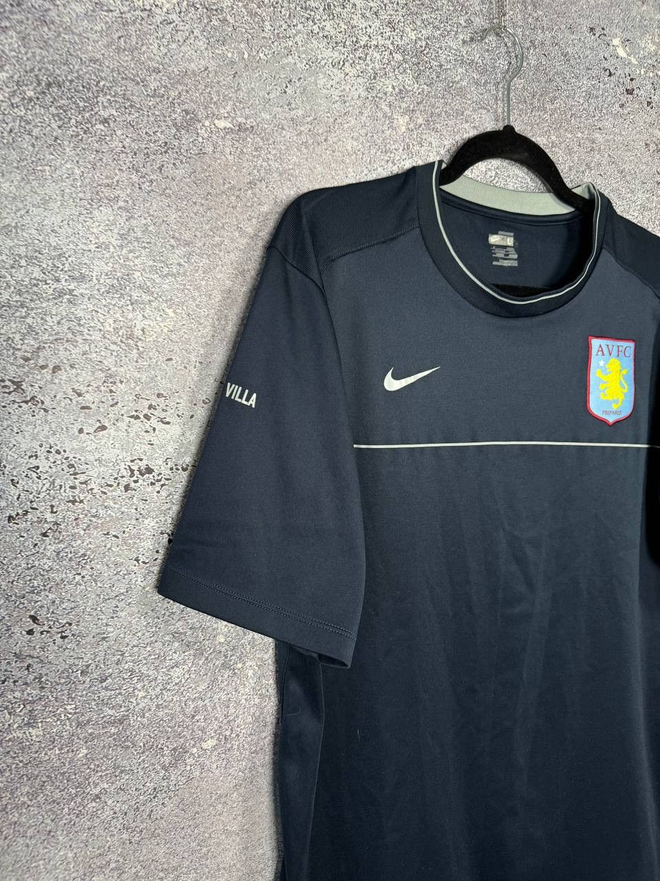 Nike × Vintage Vintage Aston Vila 2006 Nike Training Pre-Match Jersey Size US L / EU 52-54 / 3 - 5 Thumbnail