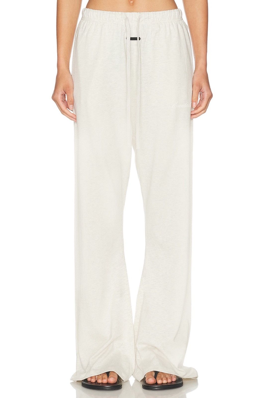 Fear of God FEAR OF GOD ESSENTIALS Sweatpant in Oatmeal Heather Size 28" / US 6 / IT 42 - 2 Thumbnail