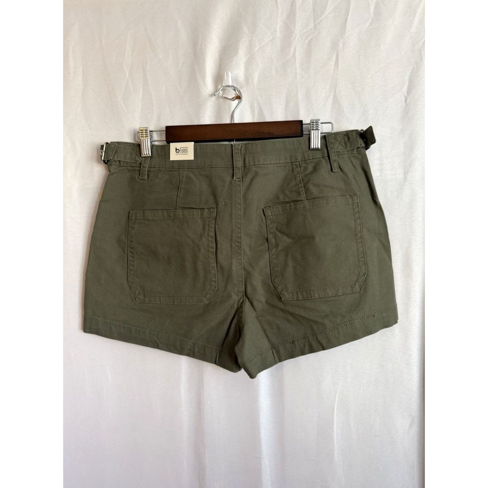 Vintage No Boundaries Women's Green Cargo Style Shorts Size 14 Y2K Size 36" / US 14 / IT 50 - 2 Thumbnail
