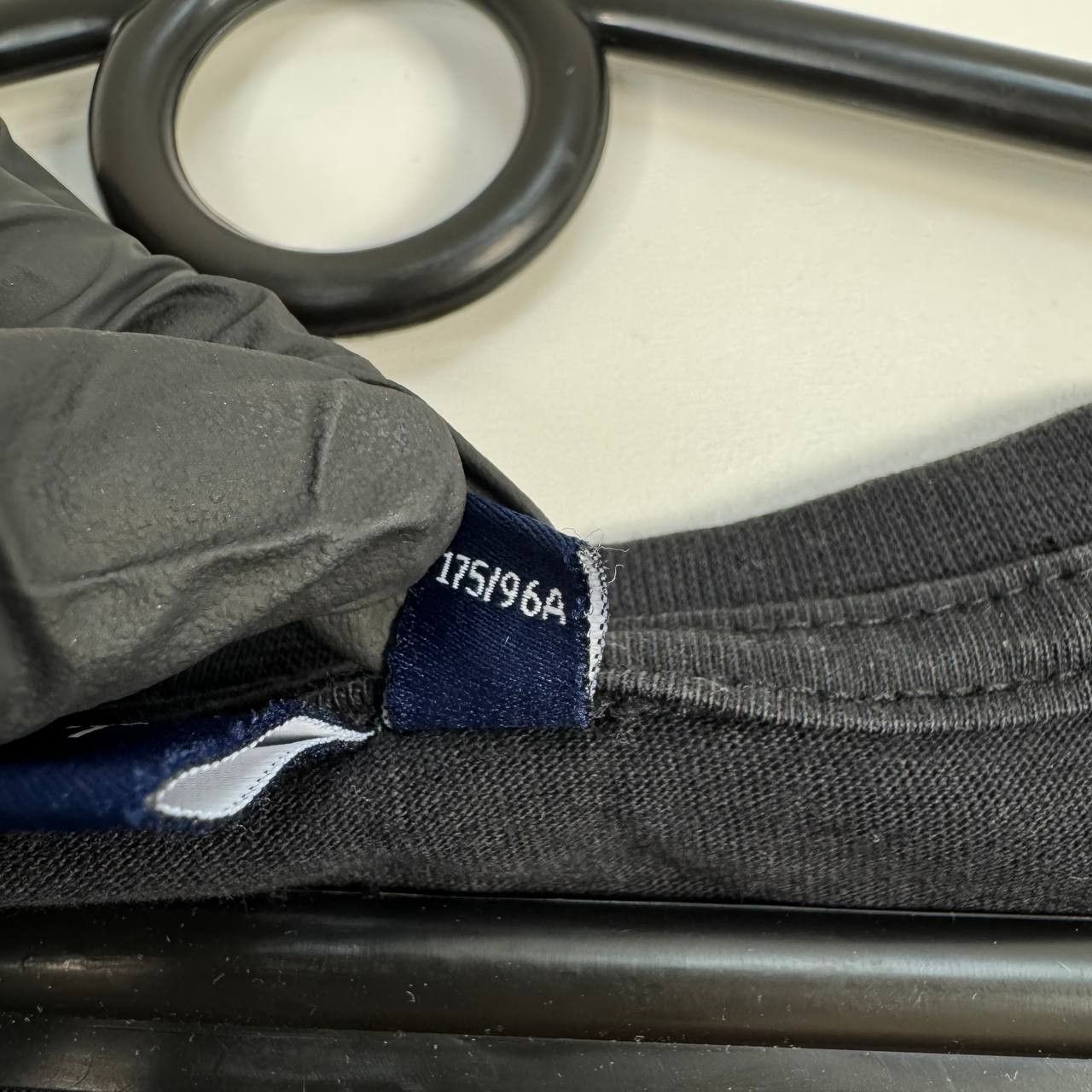 Gant Gant Shield Logo T-Shirt Navy Blue Mens Size L Size US L / EU 52-54 / 3 - 5 Thumbnail