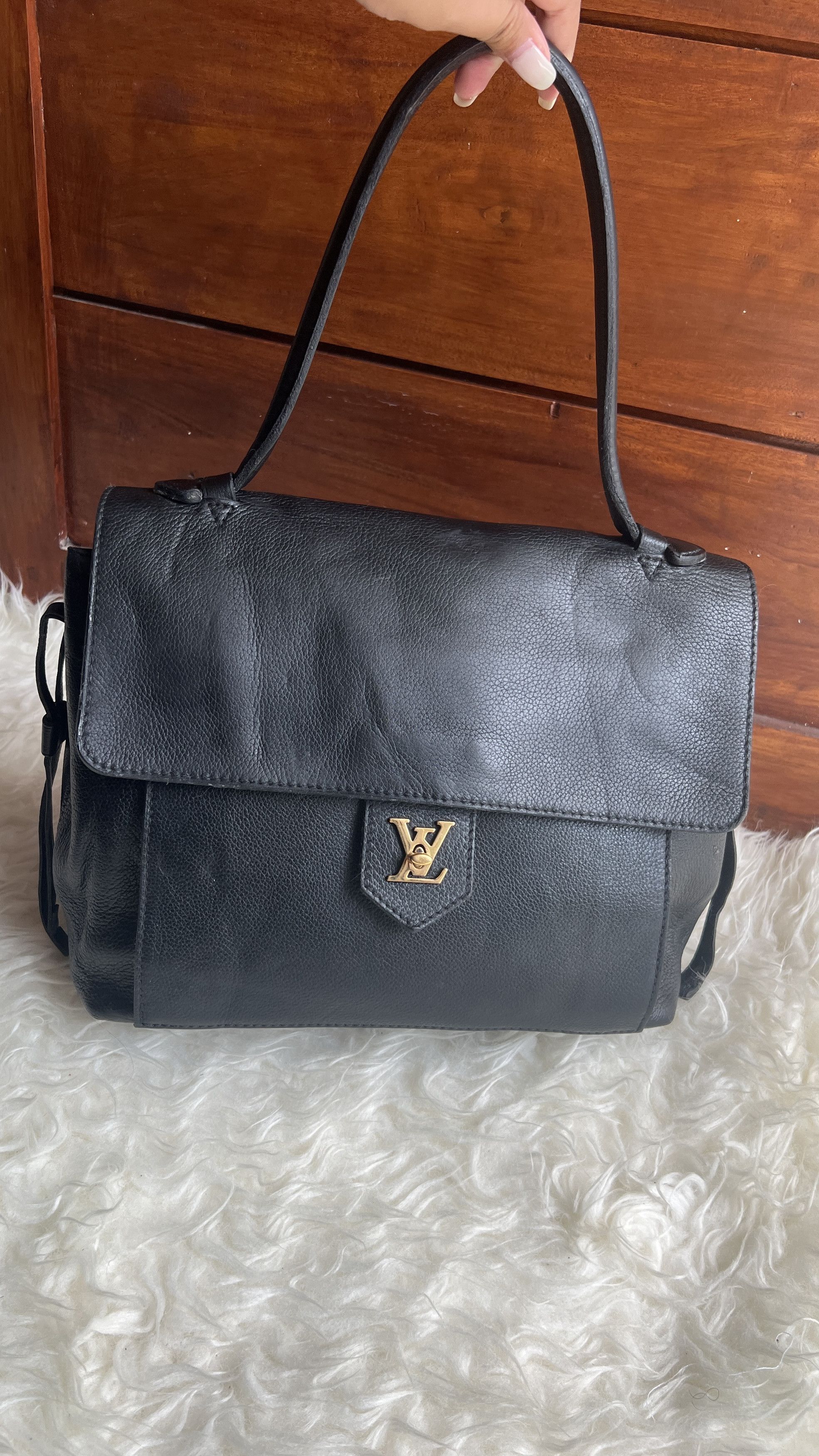 Authentic Louis Vuitton Lockme Noir Top Handle Bag Black Mm, Women's