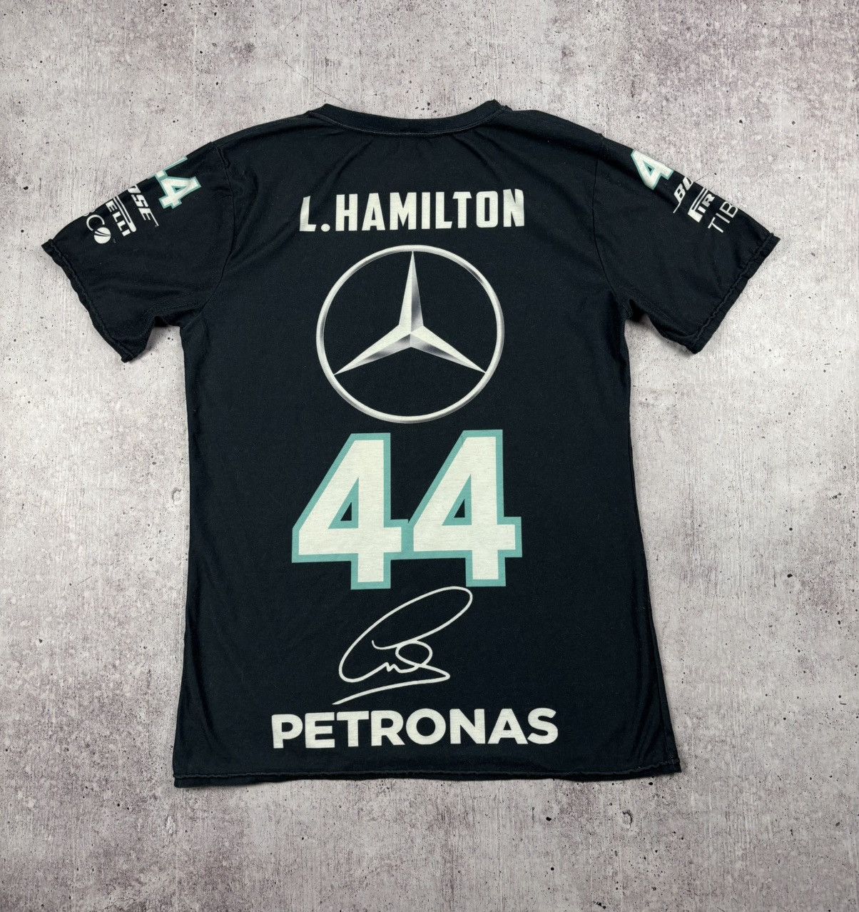 Formula 1 Formula 1 Lewis Hamilton multicolor t shirt size M Size US M / EU 48-50 / 2 - 2 Thumbnail