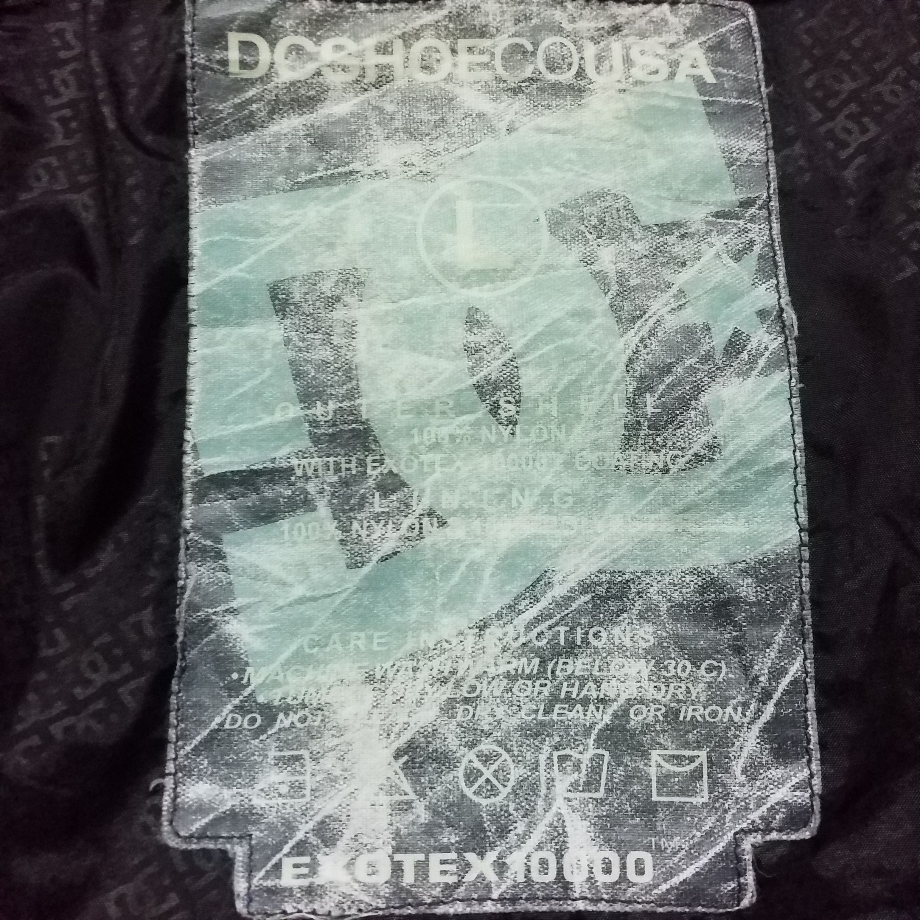 DC DC SHOE CO USA NYLON JACKET WITH EXOTEX 10000 SIZE 29X30 Size US XXL / EU 58 / 5 - 7 Thumbnail