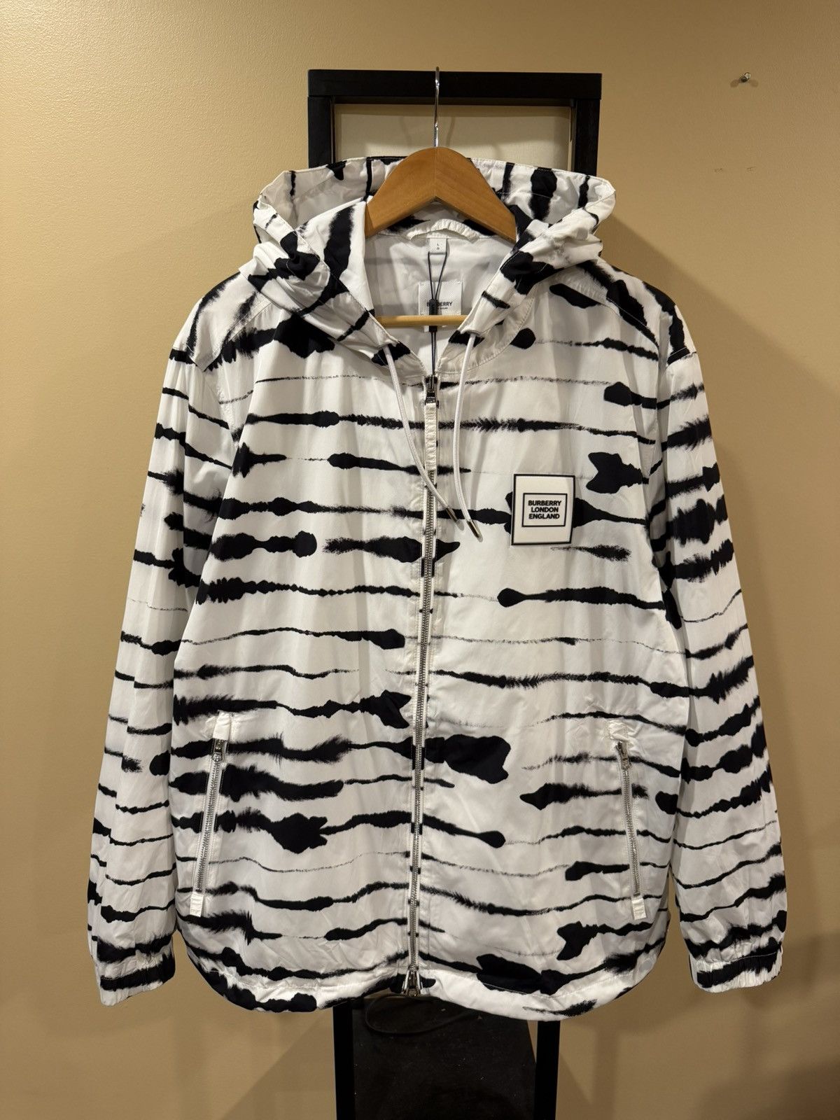 Burberry Burberry Tisci Watercolor Abstract Econyl Print Logo Hoodie Size US L / EU 52-54 / 3 - 3 Thumbnail
