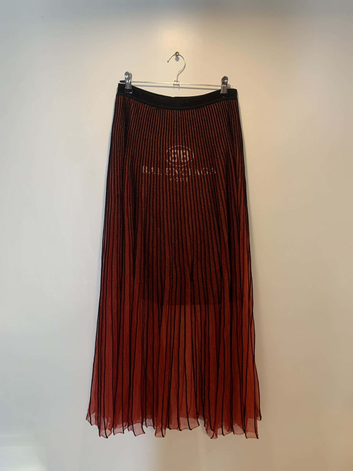 Balenciaga Balenciaga Pleated Logo Maxi Skirt Size 28" / US 6 / IT 42 - 1 Thumbnail
