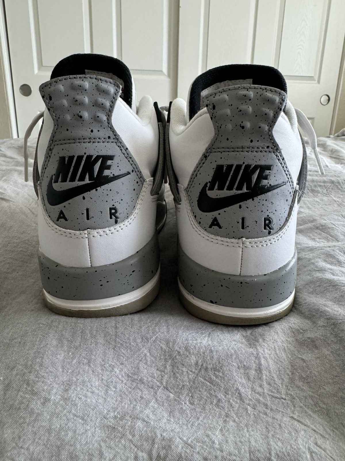 Jordan Brand Jordan 4 cement gs size 7y Size US 7 / EU 40 - 10 Thumbnail