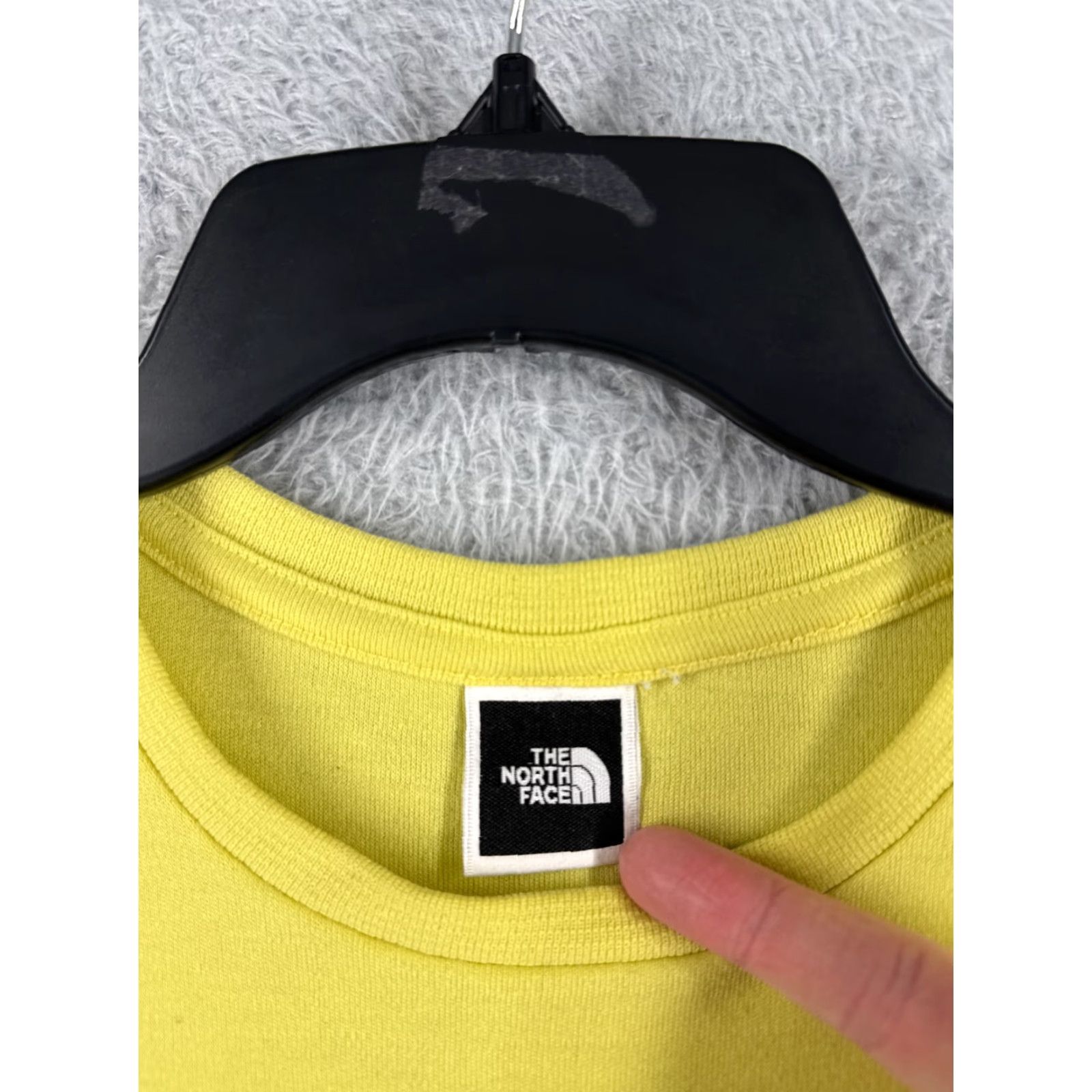 The North Face The North Face Shirt Mens L Yellow Crew Neck Jersey Cotton Blend Logo All Seasons T-Shirt 90s? Size L / US 10 / IT 46 - 6 Thumbnail