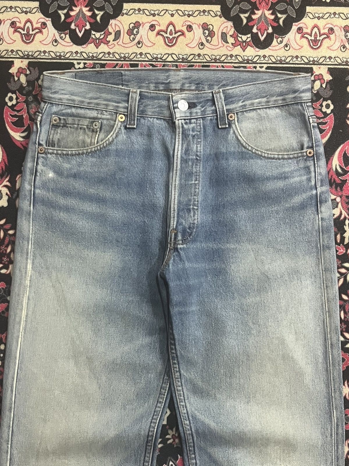 Levi's Vintage 90s Levi’s 501 Classic Light Blue Washed Ripped Jean Size US 30 / EU 46 - 4 Thumbnail