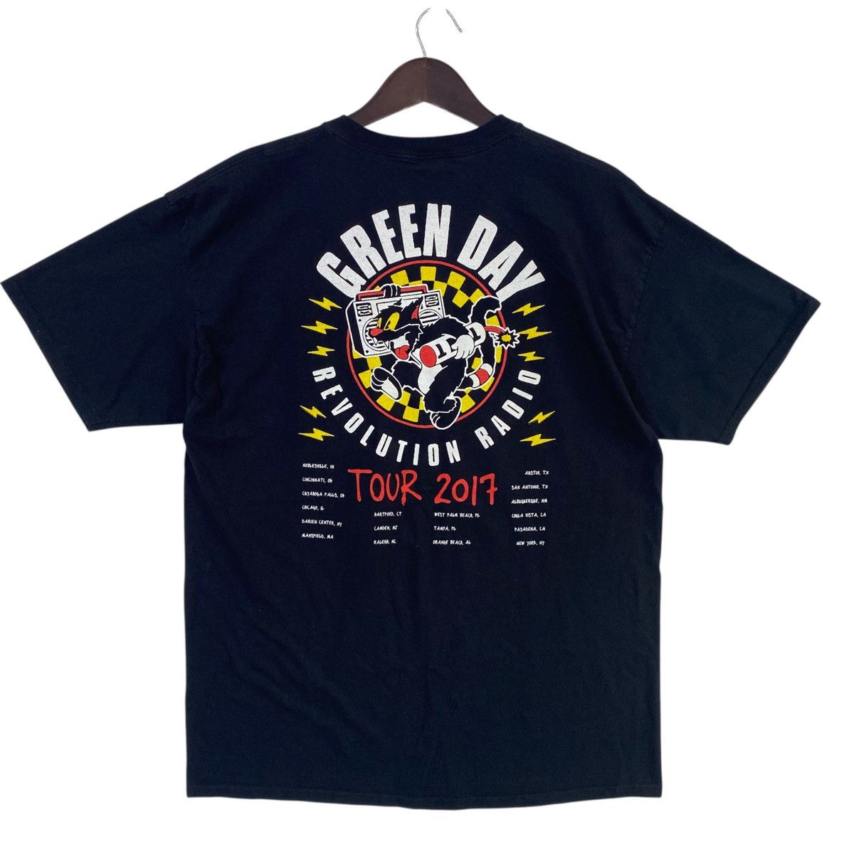 Band Tees 💥GREENDAY punkrock band revolution radio album 2017 shirt Size US XL / EU 56 / 4 - 1 Thumbnail