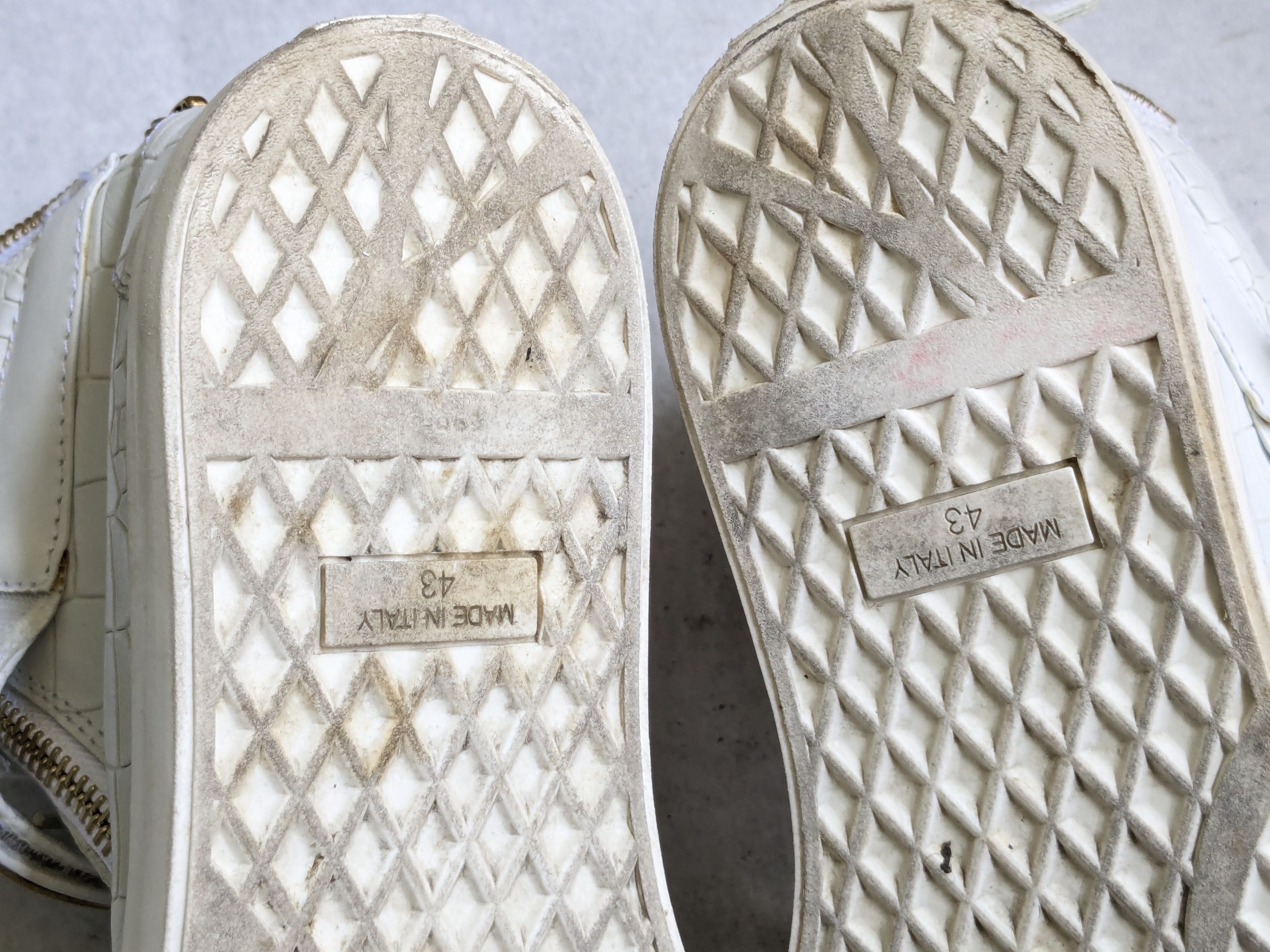 Giuseppe Zanotti Giuseppe Zanotti Sneakers White Gold 10 43 High Tops Size US 10 / EU 43 - 16 Thumbnail