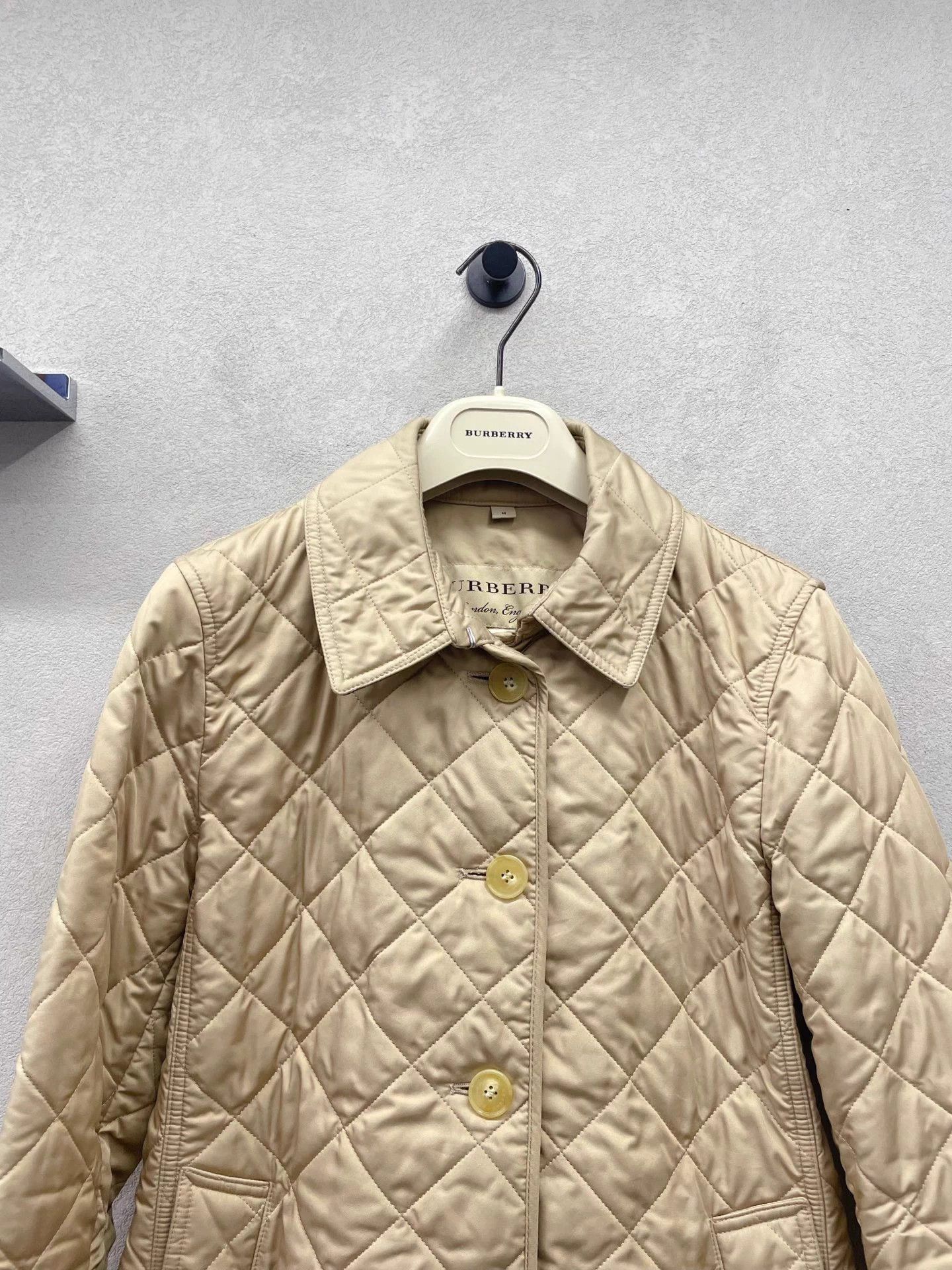 Burberry Burberry Classic Khaki Cotton Puffer Jacket Size M Size M / US 6-8 / IT 42-44 - 3 Thumbnail
