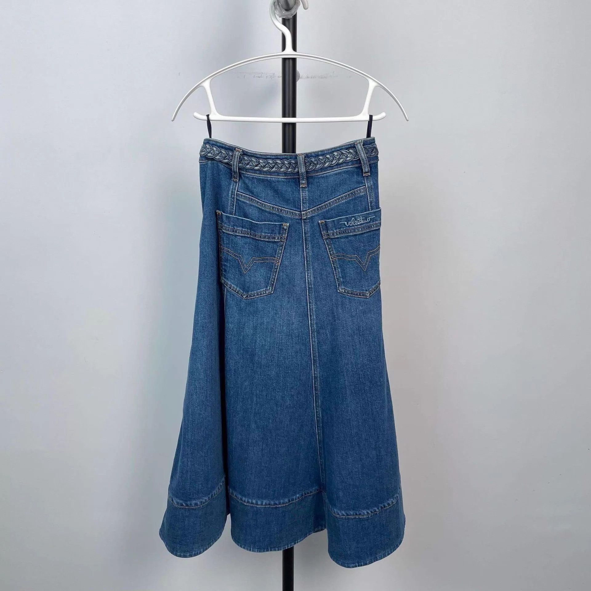 Valentino Valentino Women's Denim Skirt 36 Blue Size 26" / US 2 / IT 38 - 2 Thumbnail