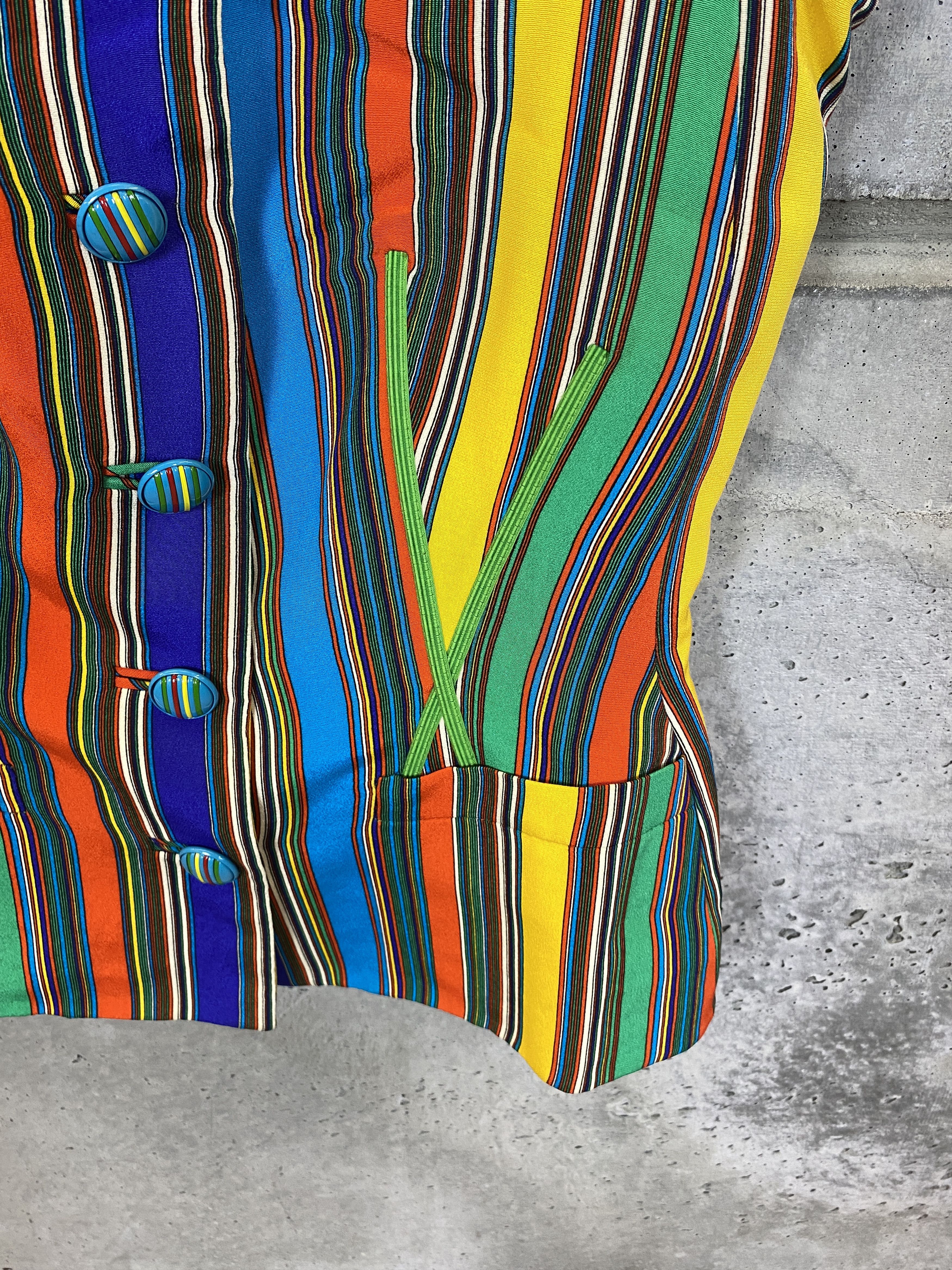Versace VINTAGE GIANNI VERSACE 1993 MIAMI JACKET Size US XS / EU 42 / 0 - 4 Thumbnail