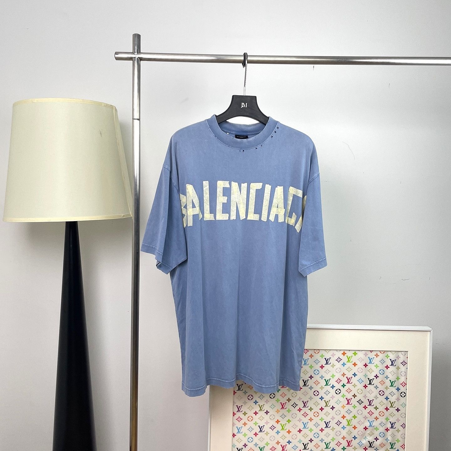 Balenciaga Balenciaga Tape Logo Graphic T-Shirt Size L Size US L / EU 52-54 / 3 - 1 Thumbnail