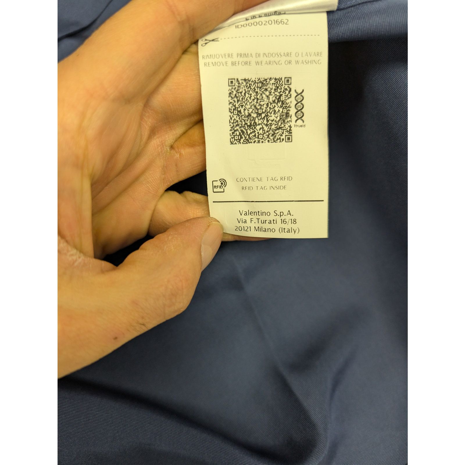 Valentino o1rshd1 CC20 silk piped Button up Shirt in Navy Blue Size US S / EU 44-46 / 1 - 22 Thumbnail