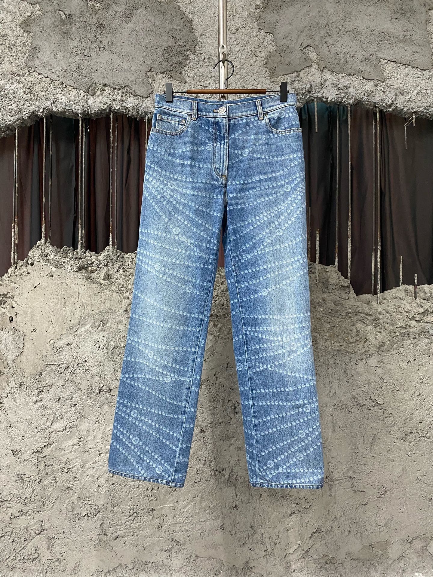 Chanel Chanel Pearl Chain Denim Jeans Size 38" / US 16 / IT 52 - 1 Thumbnail