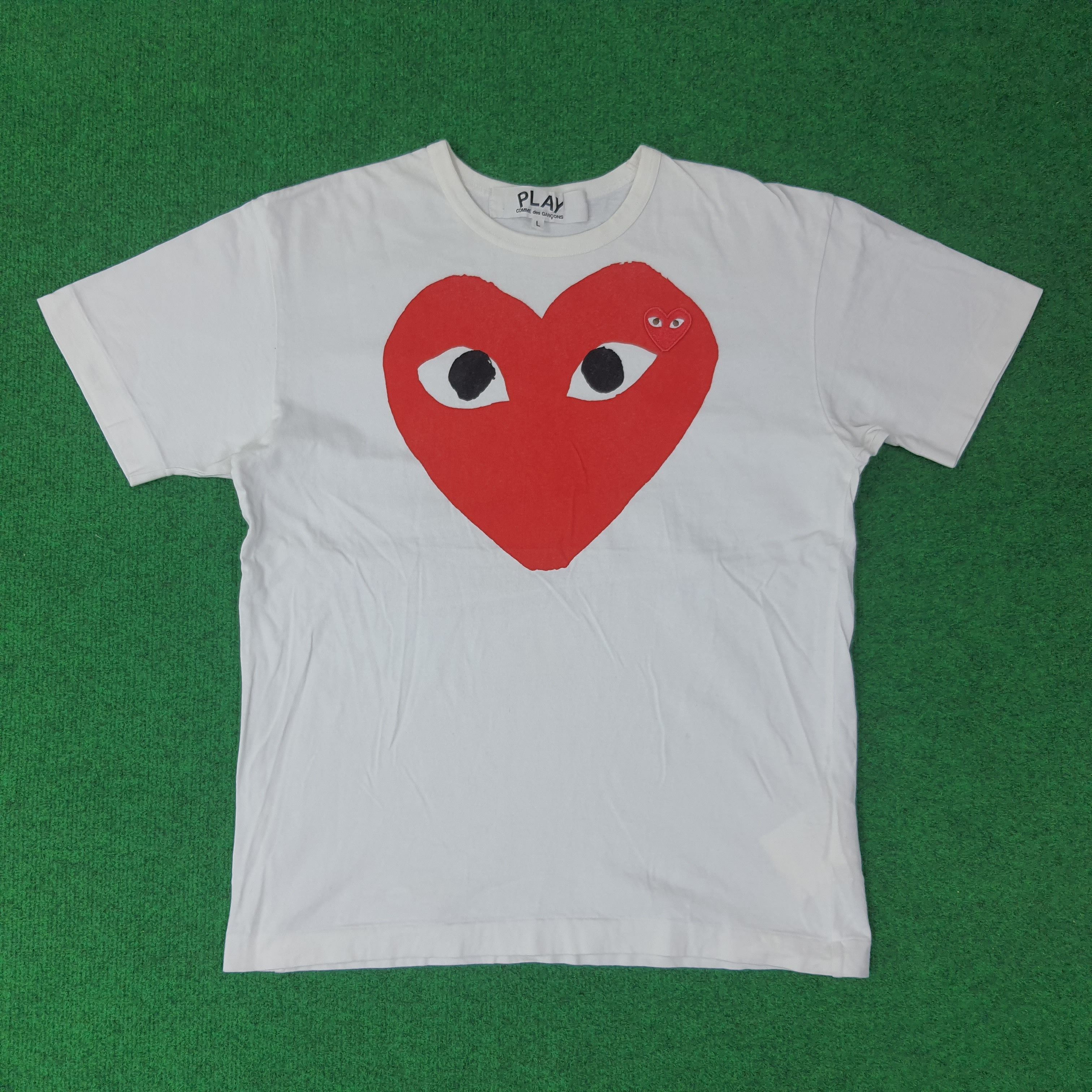 Comme des Garcons PLAY Vintage Comme Des Garcons PLAY Tshirt C259N48 Size US M / EU 48-50 / 2 - 1 Thumbnail