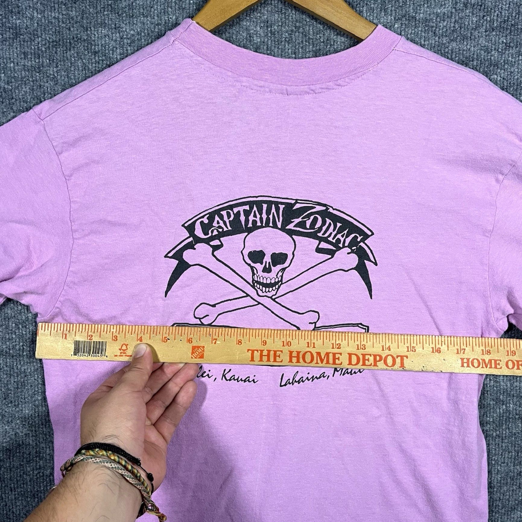 Hanes VINTAGE Captain Zodiac Raft Expeditions Hawaii Maui Mens Large Pink Short Sleeve T-Shirt 80s Stitch Brand Hanes Menss? Size US L / EU 52-54 / 3 - 5 Thumbnail