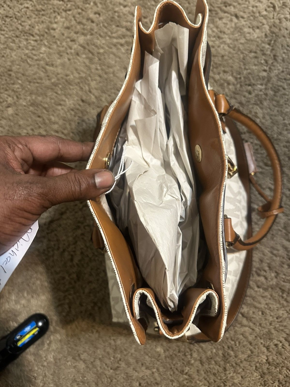 Michael Kors Vintage Michael Kors “Signature White” purse 00s Size ONE SIZE - 8 Thumbnail
