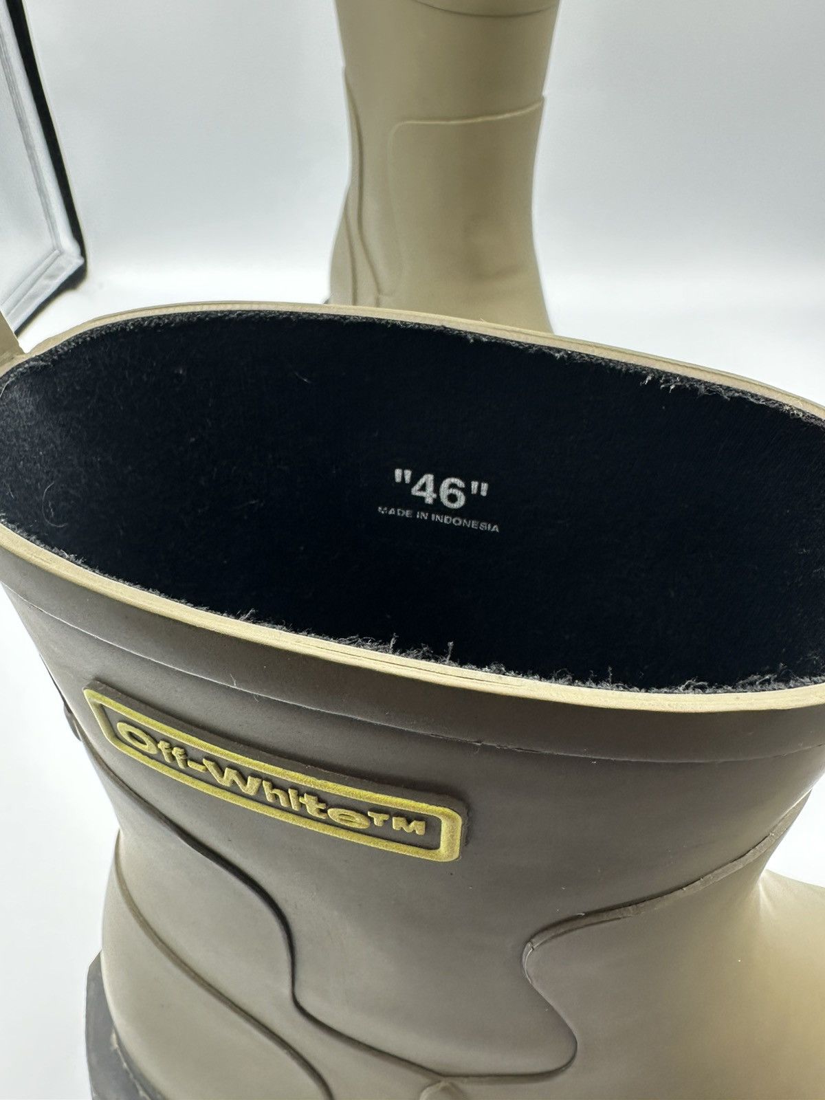Off-White Off-White Sponge Sole Rain Boot Size US 13 / EU 46 - 9 Thumbnail