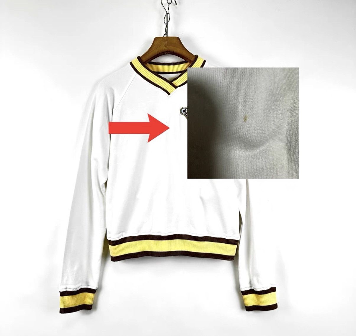 Hermes Hermes V-neck Sweatshirt with Chest Embroidery Logo K12 Size XS / US 0-2 / IT 36-38 - 7 Thumbnail