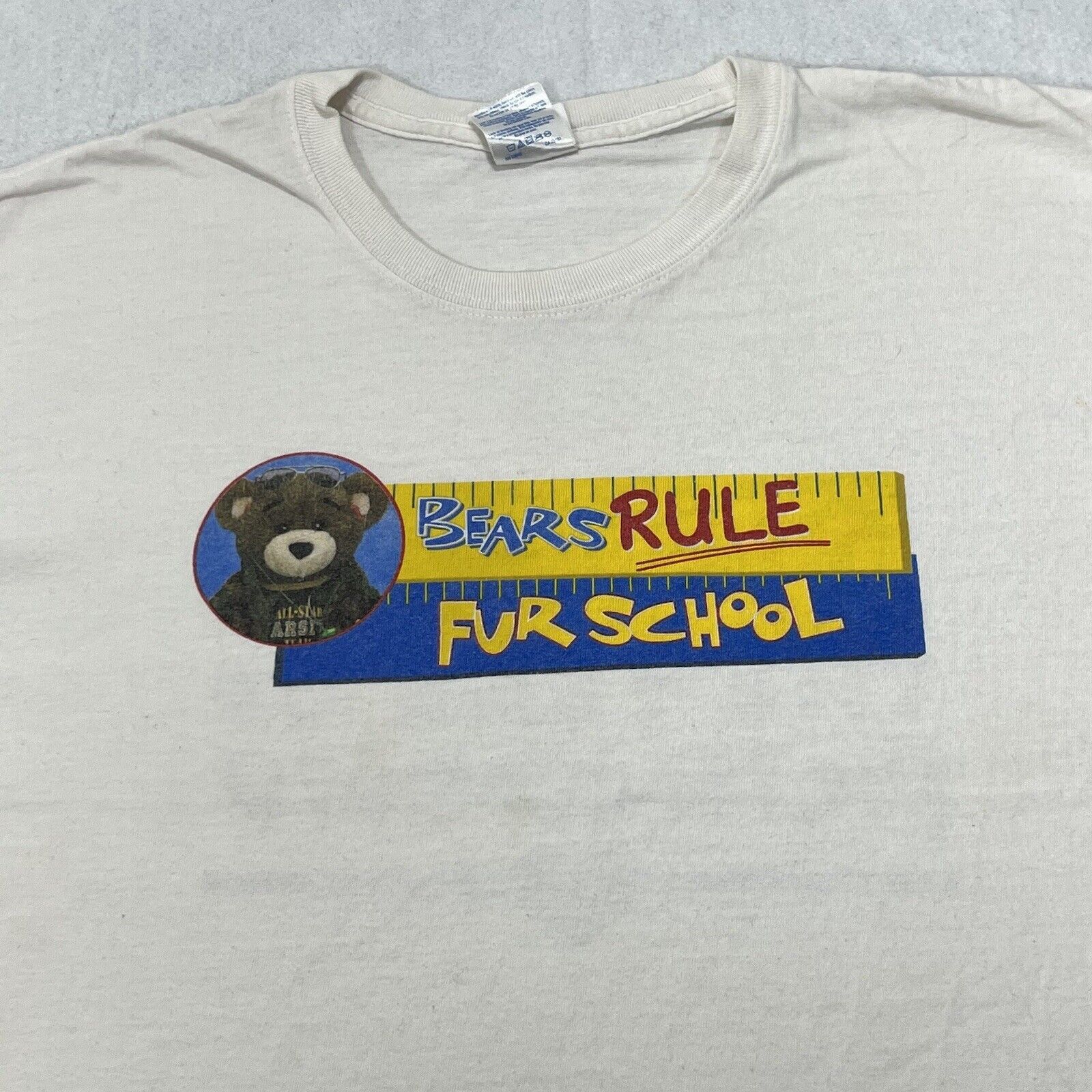 Gildan Build a Bear Workshop 2007 Year of Friendship Graphic Tee Size US L / EU 52-54 / 3 - 2 Thumbnail