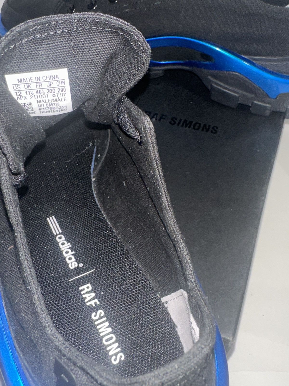 Adidas × Raf Simons RAF Simons New Runner Black/Metallic Blue DS US12 Size US 12 / EU 45 - 7 Thumbnail