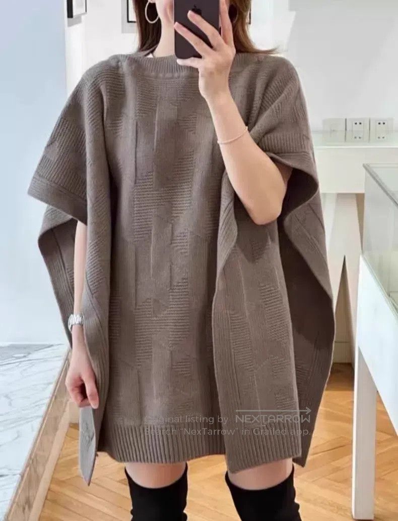 Hermes Hermes Khaki Knit Cloak Poncho Size XXS / US 00 / IT 34 - 1 Thumbnail