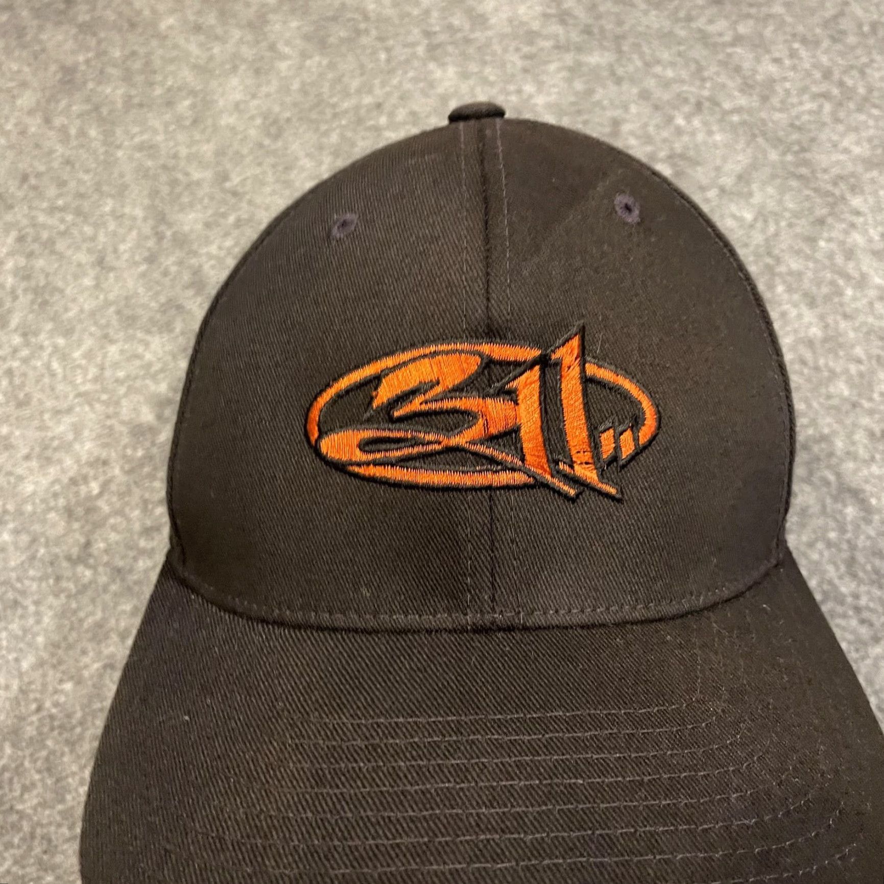 Vintage VINTAGE Flexfit Baseball Cap Mens S/M Black 311 Rock Band Hat Stretch Twill Cap Light Gray Underbrim Orange Logo Men Size ONE SIZE - 3 Thumbnail
