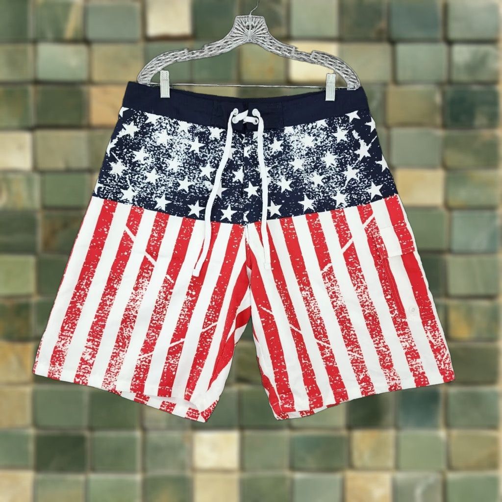 Vintage VINTAGE World Calhoun Sportswear Men's American Flag Swim Shorts XL Red Mens Board Shorts US Flag Surfing Recreation Size US 36 / EU 52 - 1 Thumbnail
