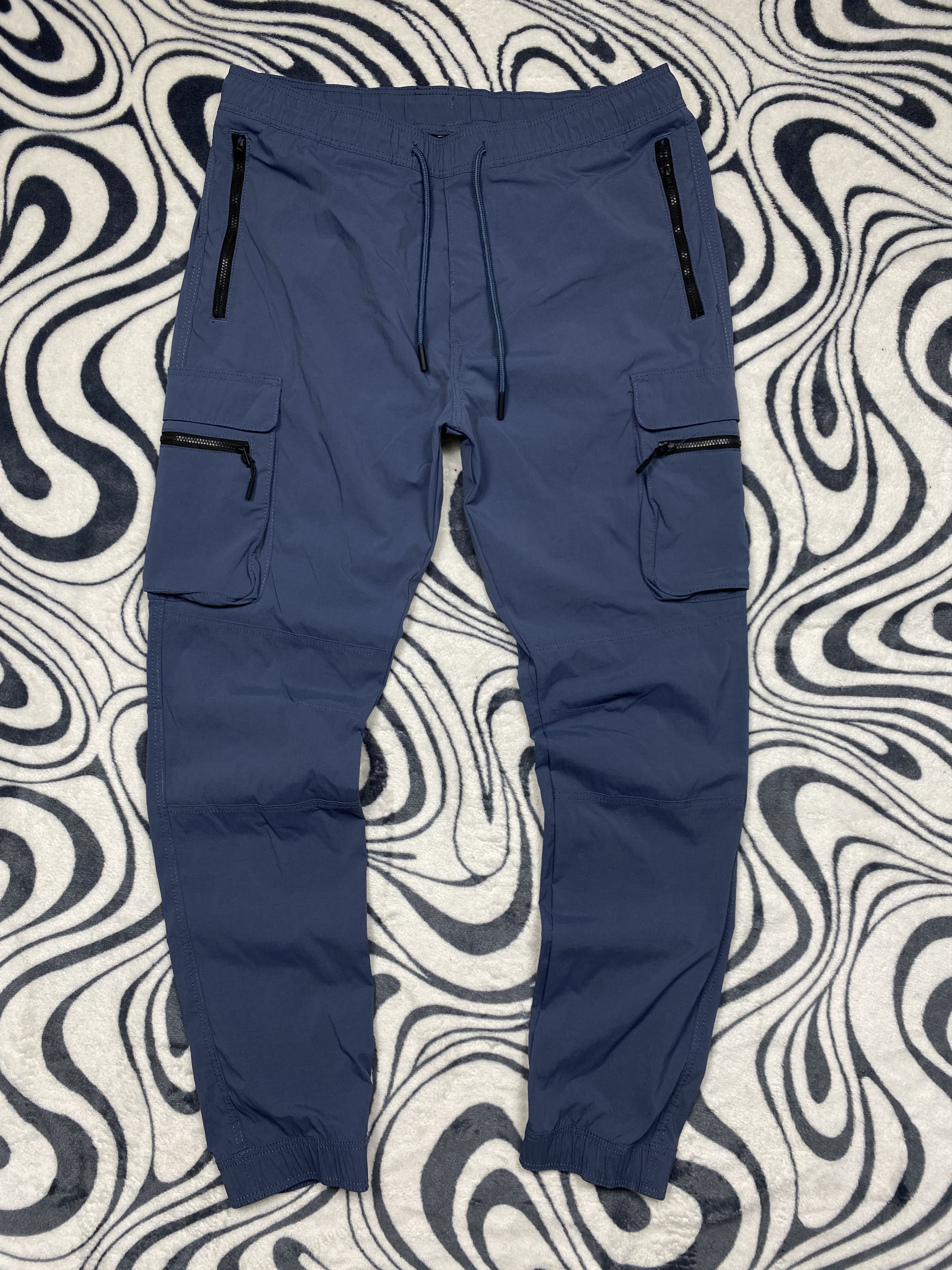 20471120 Mens Nylon Cargo Pants Y2K H&M Size US 32 / EU 48 - 1 Thumbnail