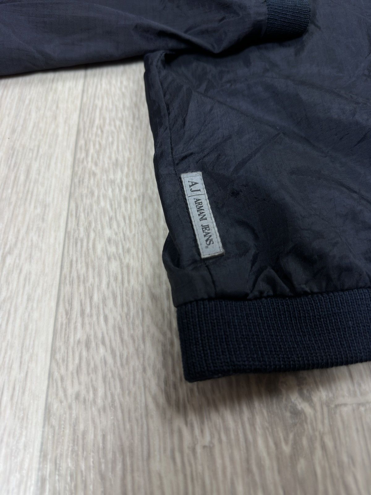 Armani Vintage Armani Jeans Nylon Windbreaker Jacket Size US L / EU 52-54 / 3 - 3 Thumbnail