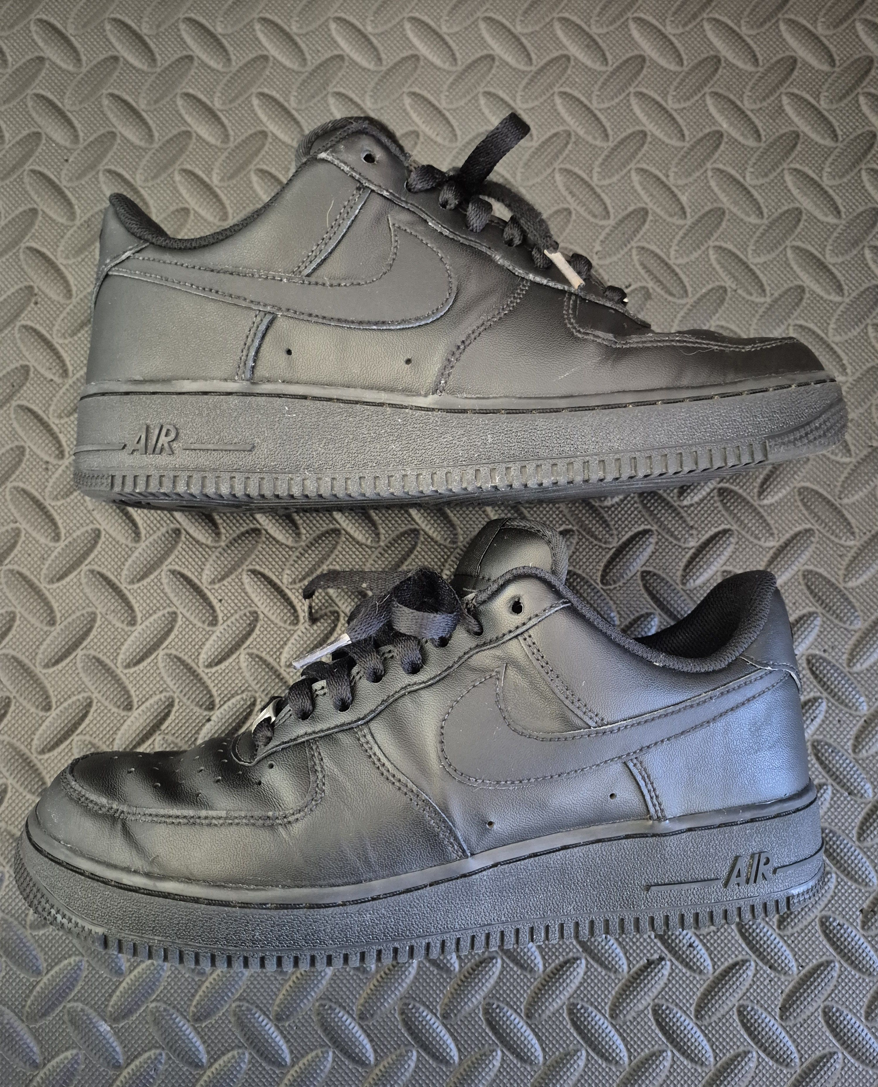 Nike Nike Air Force 1 Low '07 Black Size US 9 / EU 42 - 3 Thumbnail