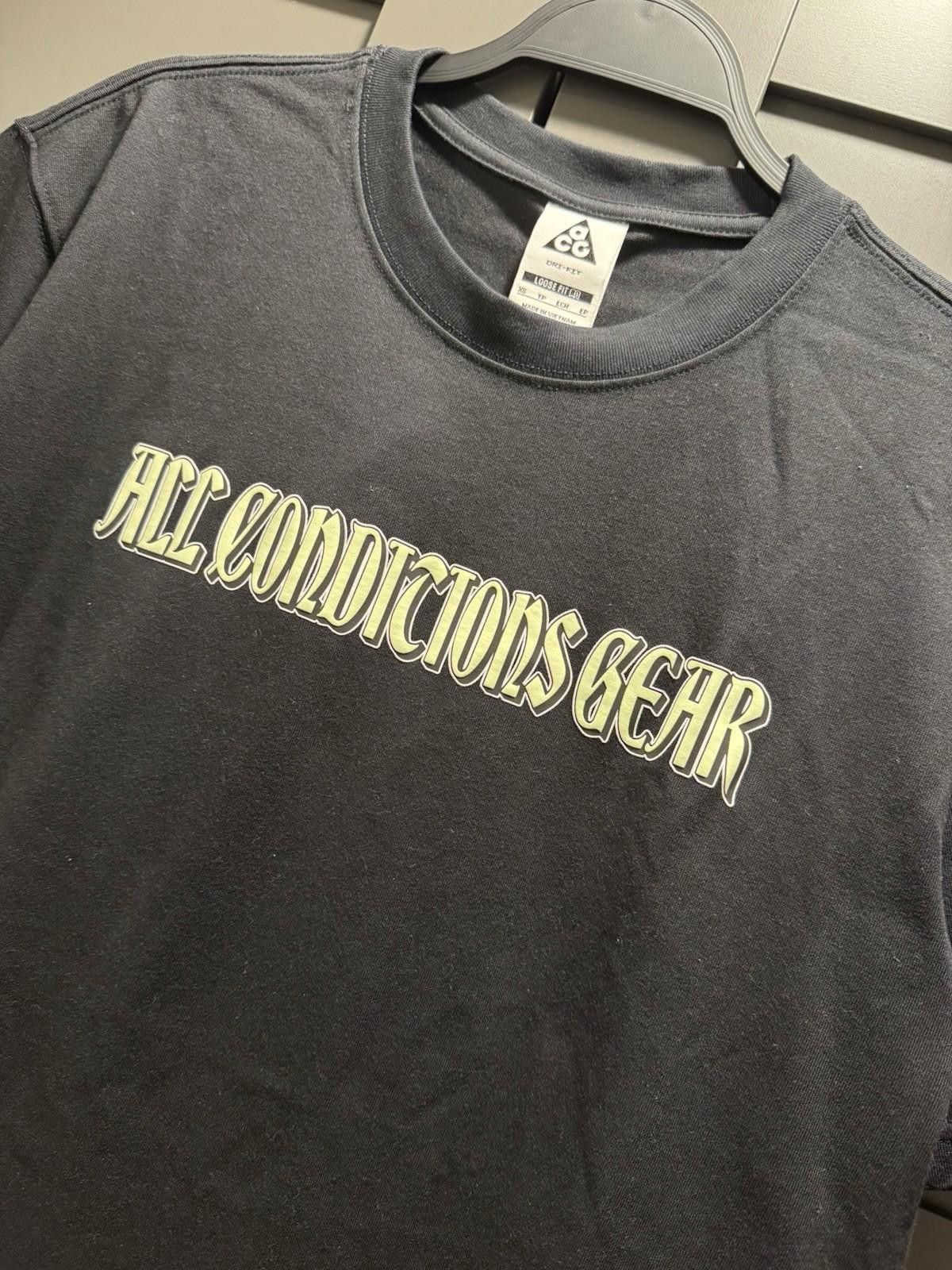 Nike Nike Men's ACG Dri-FIT Iguana T-Shirt - Size: XS Size US XS / EU 42 / 0 - 3 Thumbnail