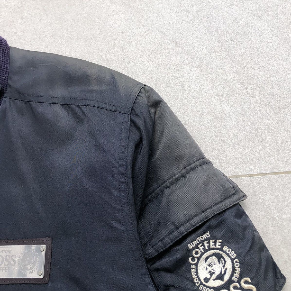 Vintage Vintage Suntory Boss Coffee Embroidery Logo Sun Faded Jacket Size US L / EU 52-54 / 3 - 6 Thumbnail