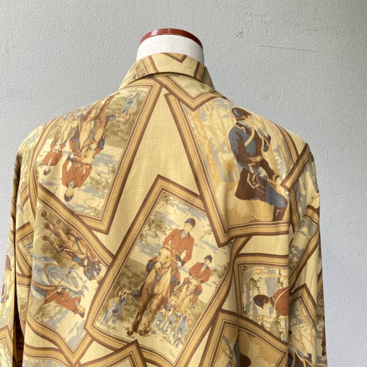 Burberry Burberry Vintage gold Equestrian Print Shirt Size L / US 10 / IT 46 - 20 Thumbnail