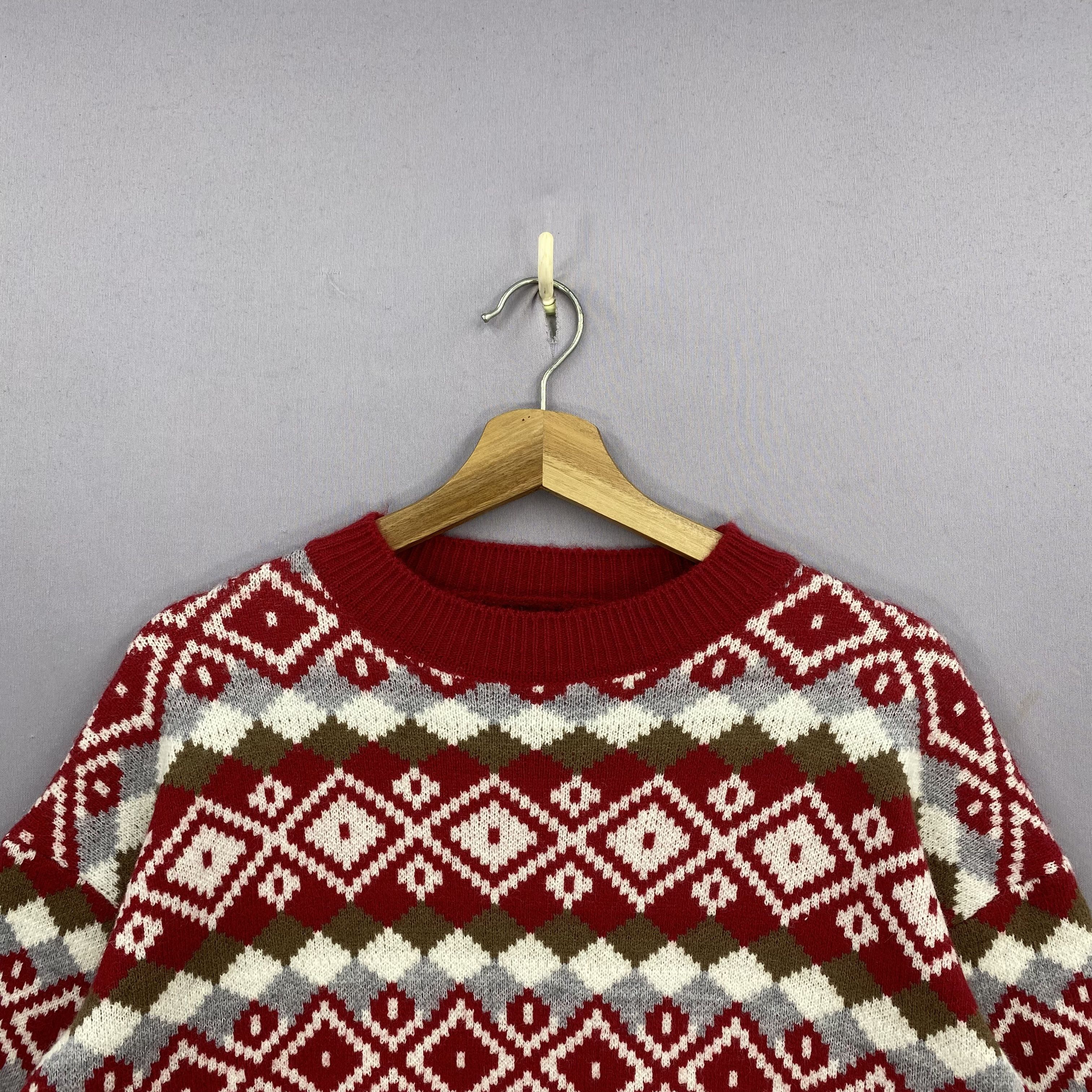 Japanese Brand Vintage 90s Fair Isle Sweater Nordic Knit Wool Pullover Size US M / EU 48-50 / 2 - 4 Thumbnail