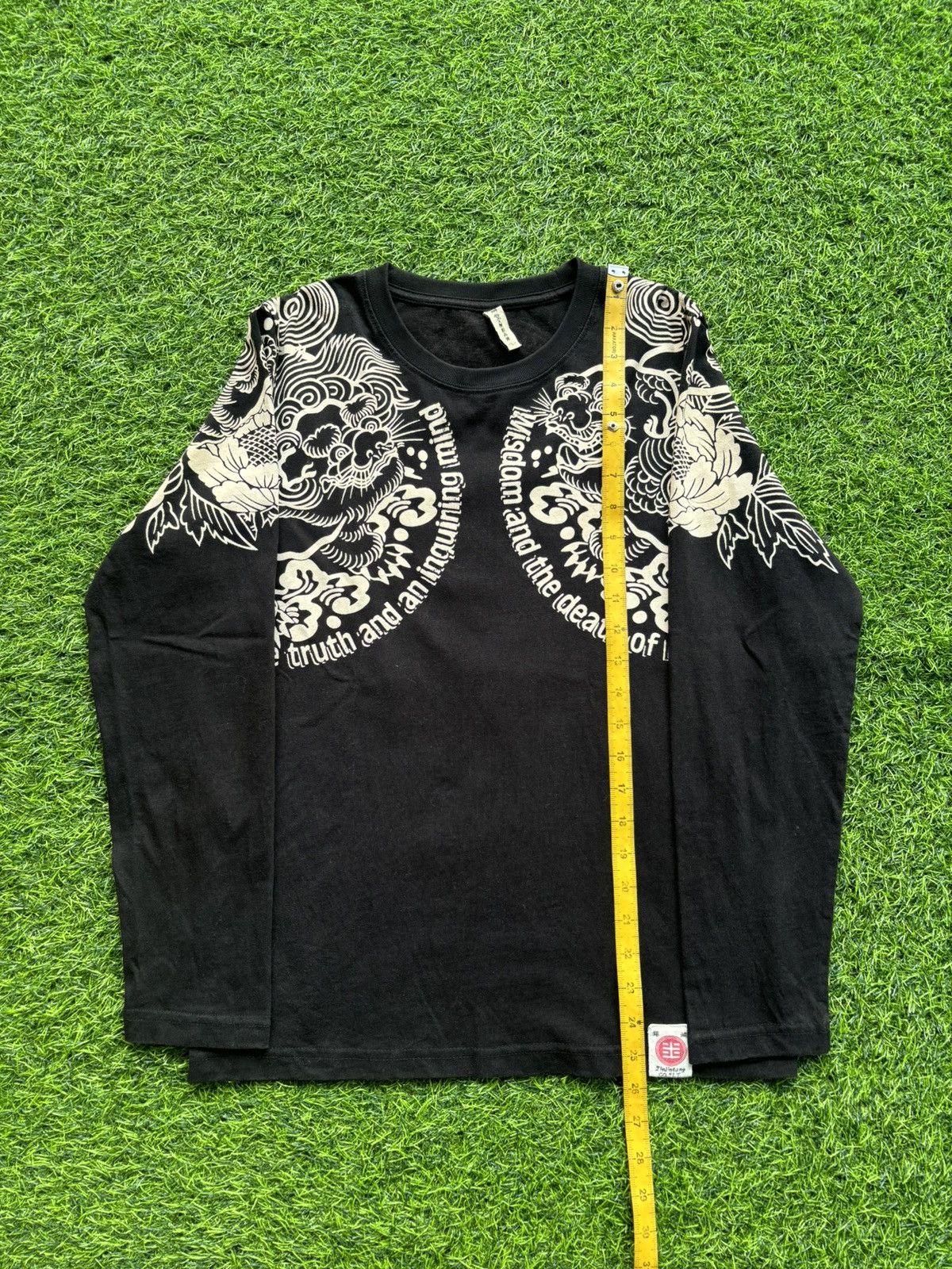 Karakuri Tamashii Japanese to err is human to forcive devine Sukajan Longsleve Size US L / EU 52-54 / 3 - 12 Thumbnail