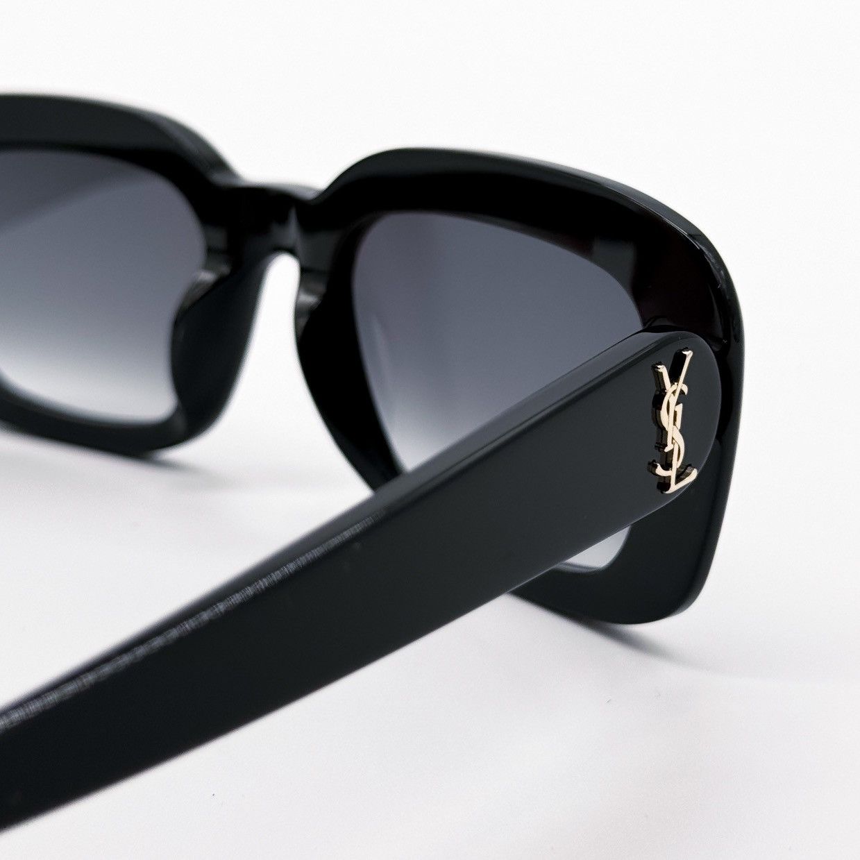 Saint Laurent Paris NEW SAINT LAURENT SL M130 002 BLACK SLM130 002 SUNGLASSES Size ONE SIZE - 8 Thumbnail