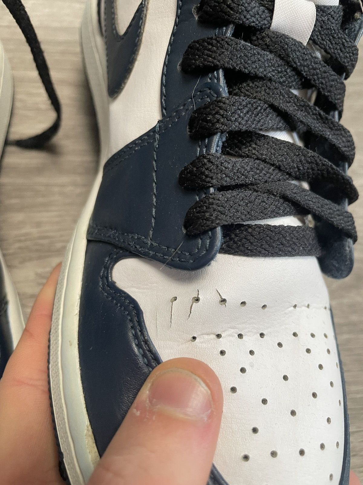 Nike Nike Air Jordan 1 Mid Armory Navy Men Size 8 EU 41 (2022) Size US 8 / EU 41 - 6 Thumbnail