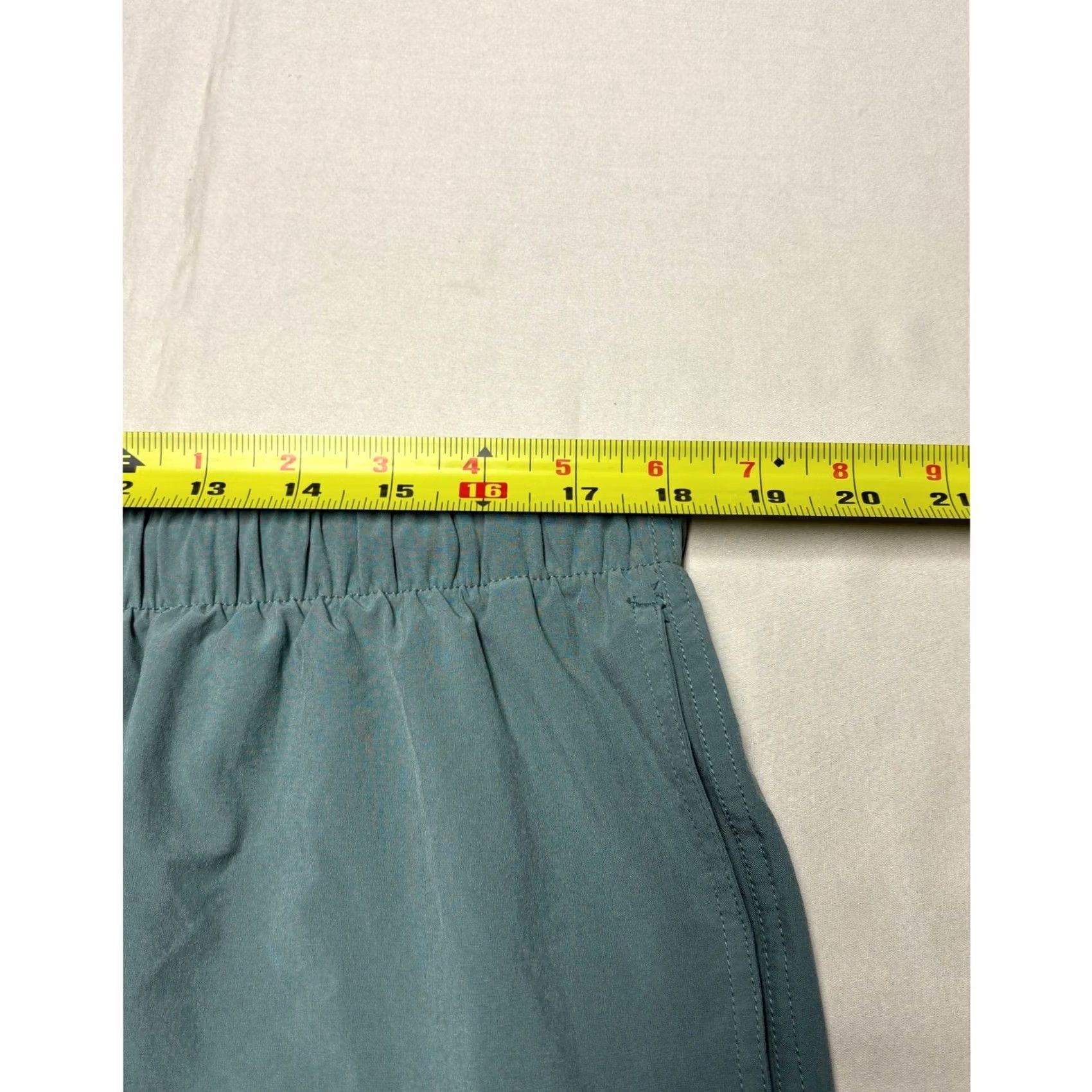 Vintage Free Fly Mens Shorts Blue Grey 2XL Inseam 7.5 36 Elastic Waist Lined Quick Dry Athletic Outdoor Sports Size US 39 - 6 Thumbnail