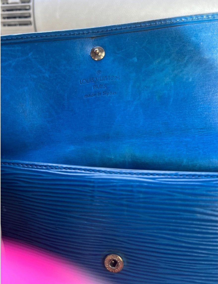 Louis Vuitton Lv blue epi wallet Size ONE SIZE - 2 Thumbnail