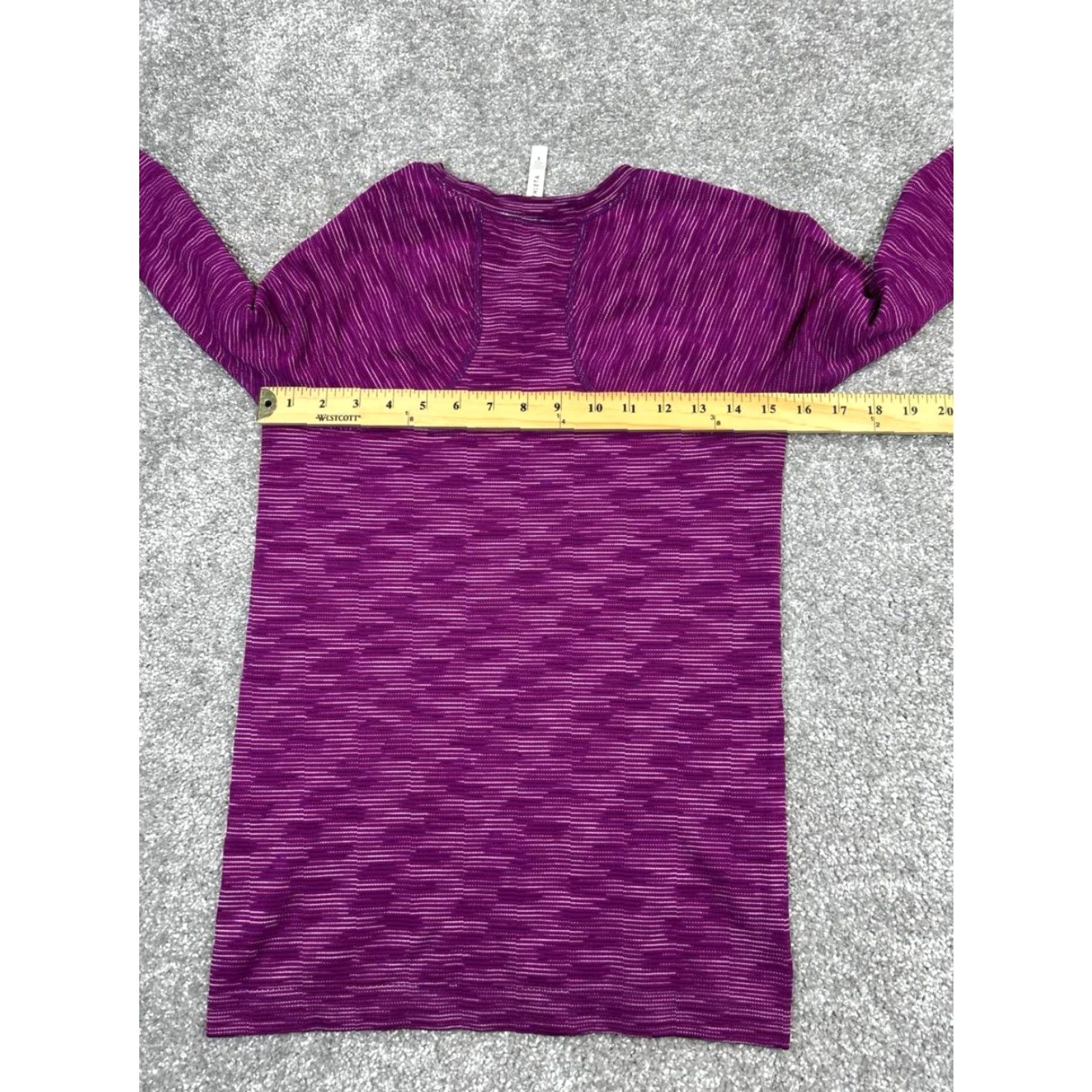 Athleta Athleta Shirt Womens Small Purple Running Pullover Size S / US 4 / IT 40 - 5 Thumbnail