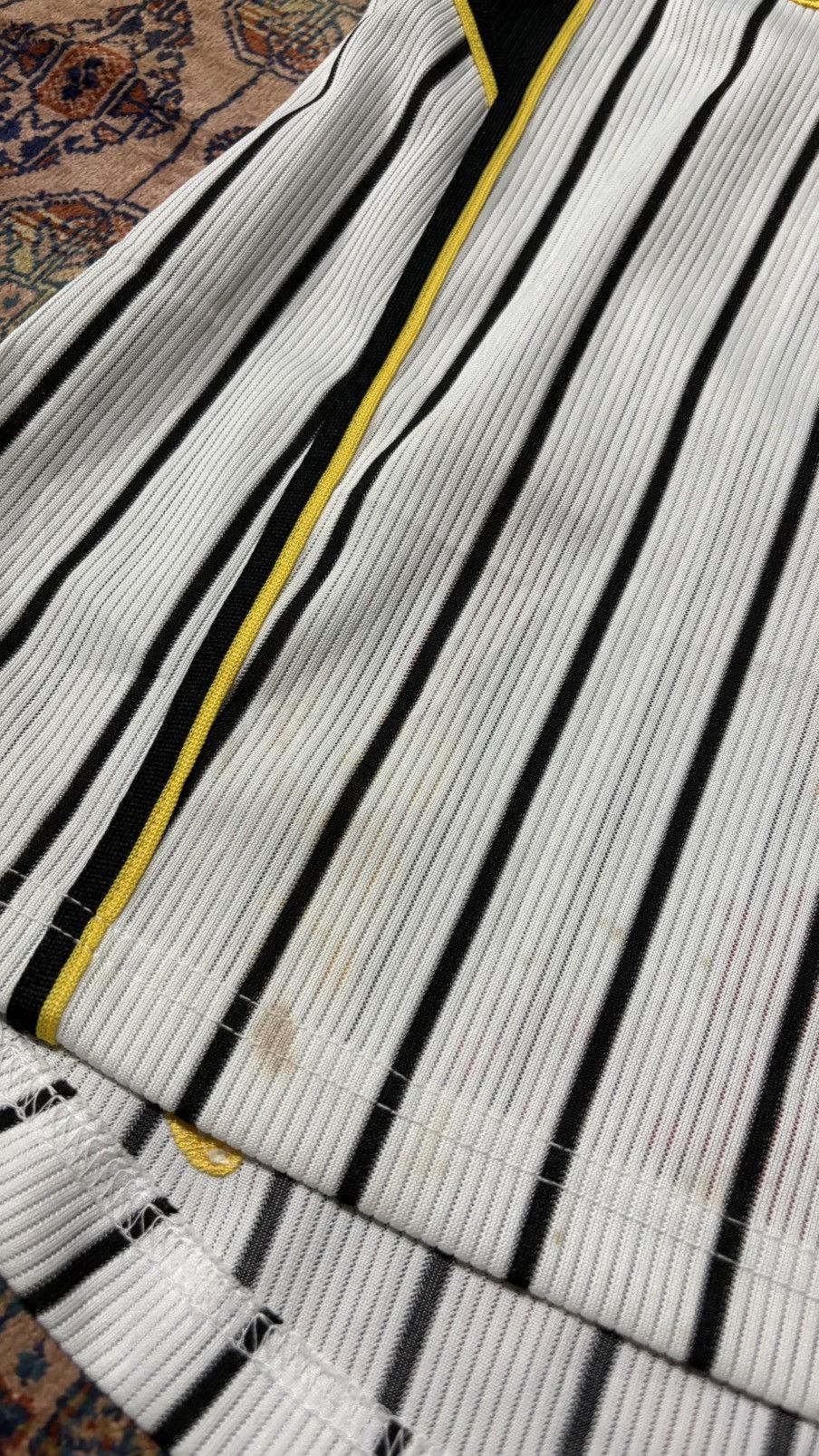 Japanese Brand Hanshin Tigers Japanese Baseball Jersey #25 Takahiro arai Size US S / EU 44-46 / 1 - 9 Thumbnail