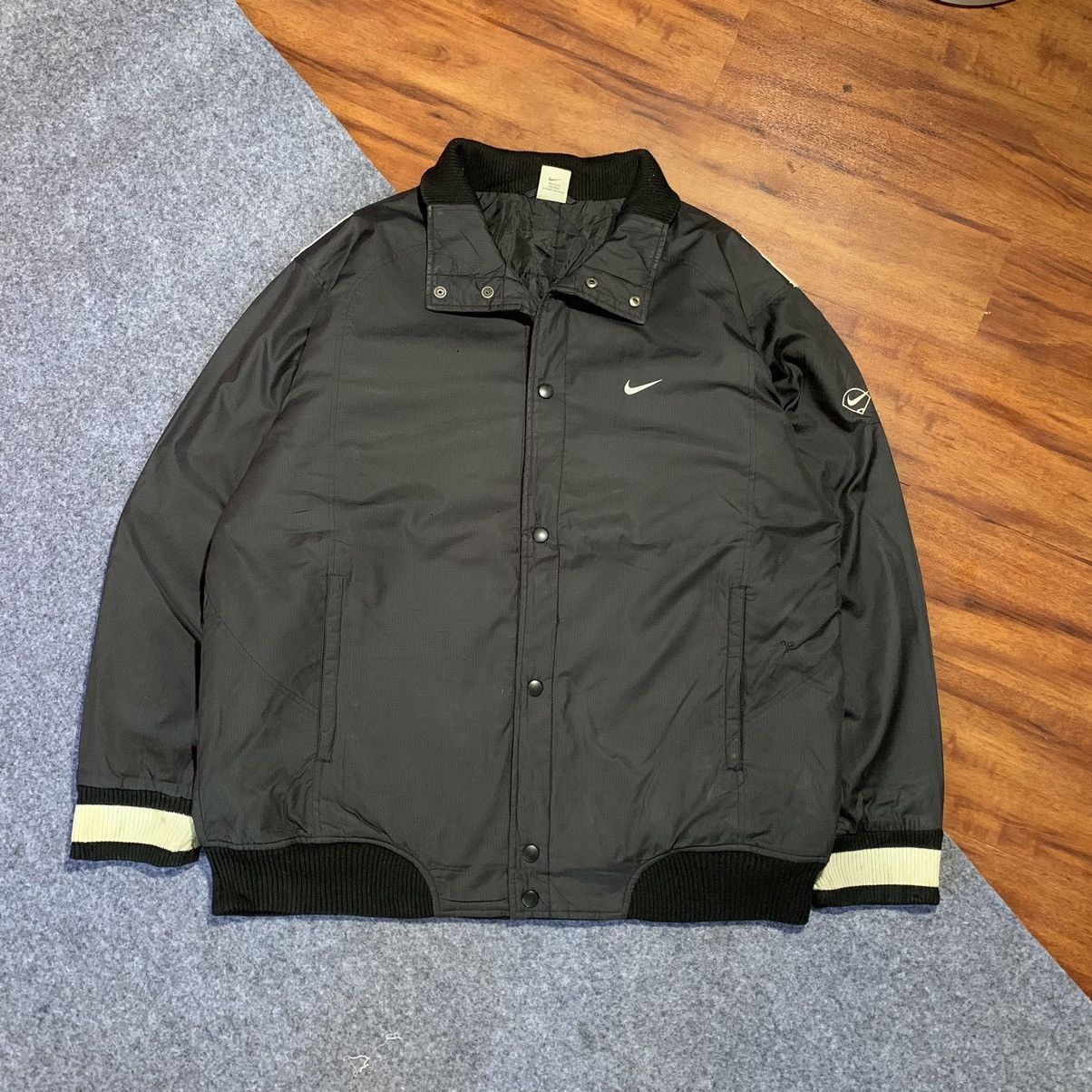 Nike × Vintage Vintage Nike Big Swosh Varsity 🧥 Size US L / EU 52-54 / 3 - 3 Thumbnail