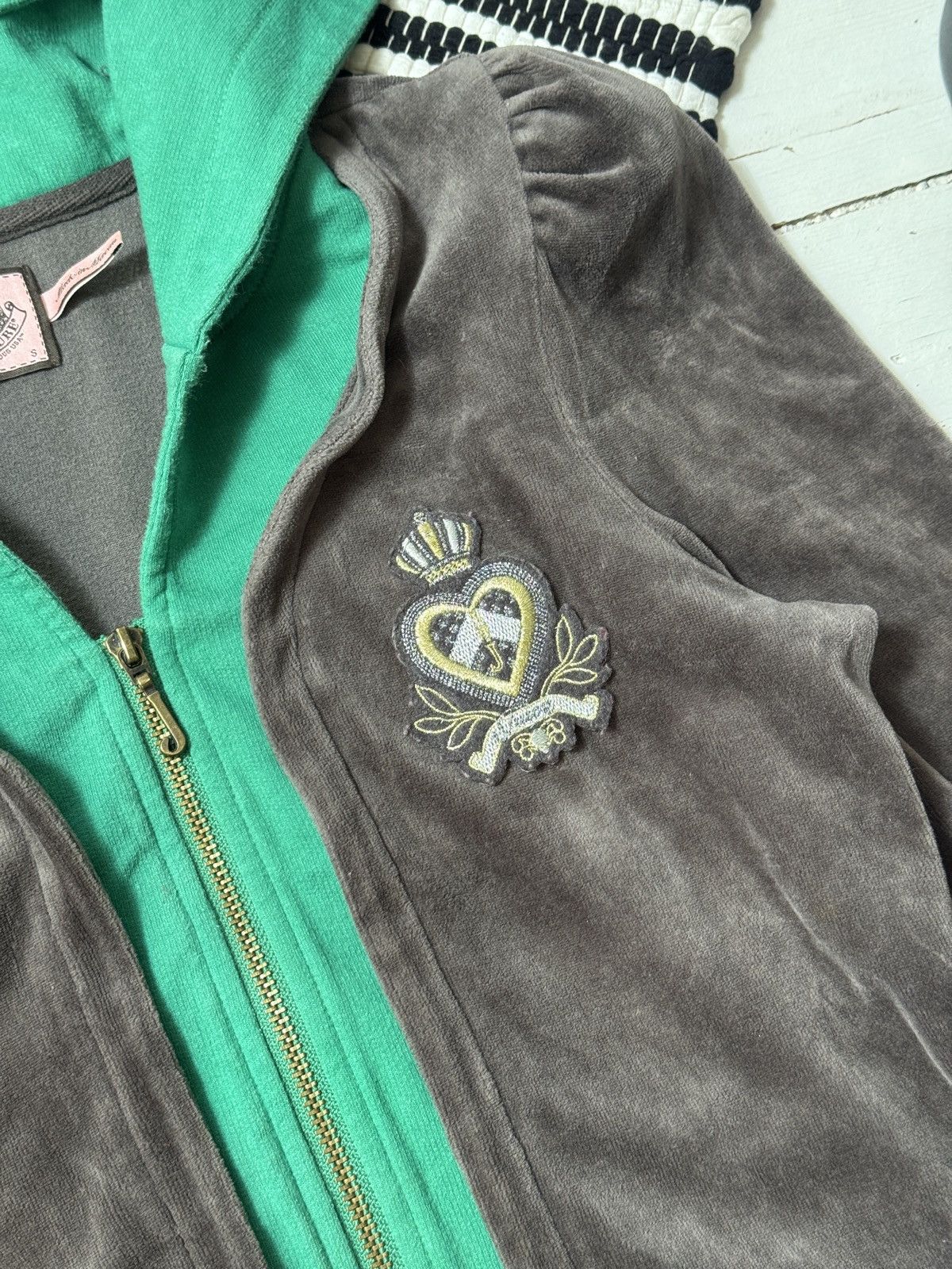 Juicy Couture VINTAGE JUICY COUTURE 2000s VELOUR ZIP UP HOODIE Size S / US 4 / IT 40 - 4 Thumbnail