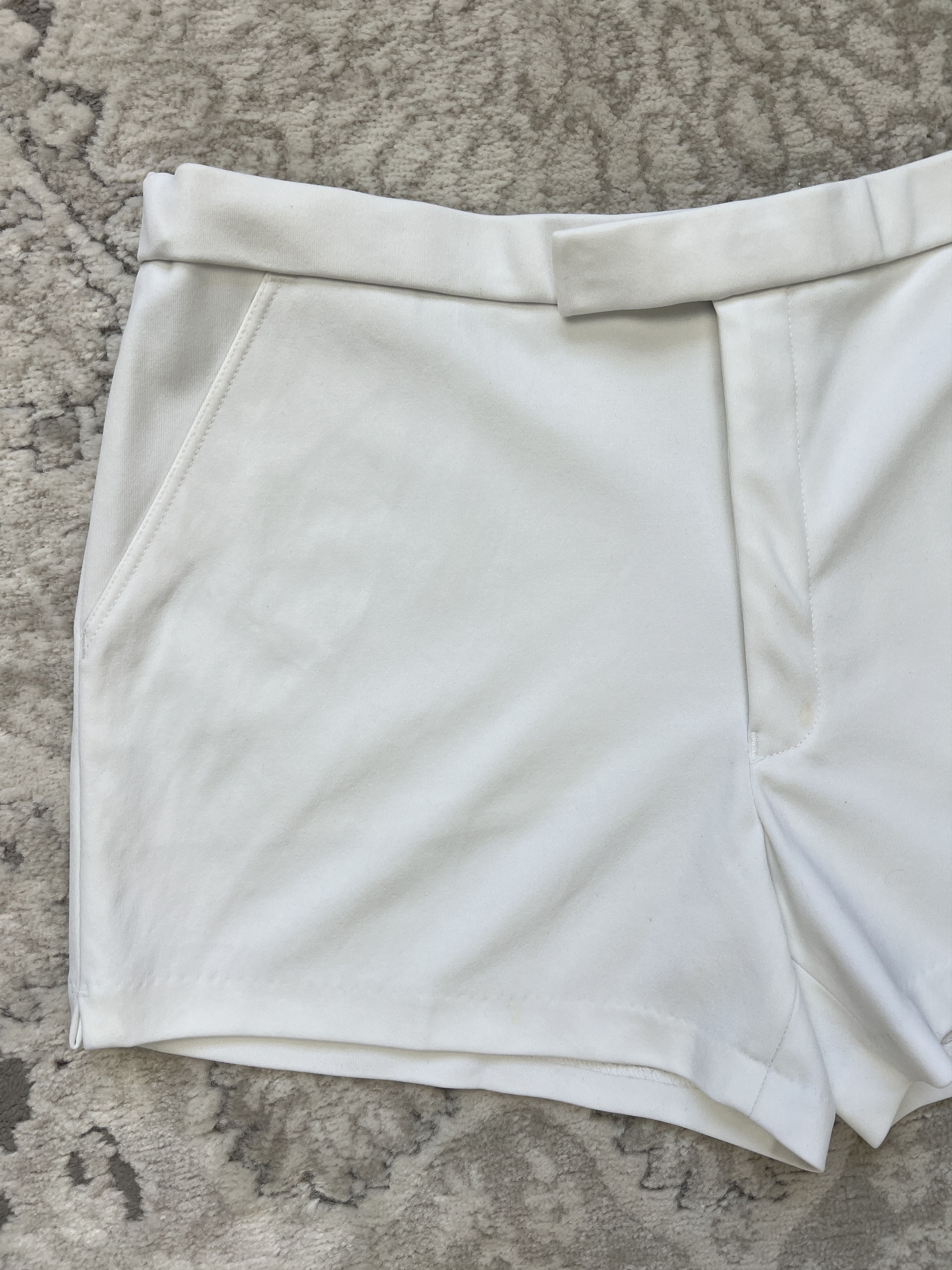 Adidas Vintage Adidas Trefoil White Tennis Sport Shorts Hong Kong Size US 38 / EU 54 - 2 Thumbnail