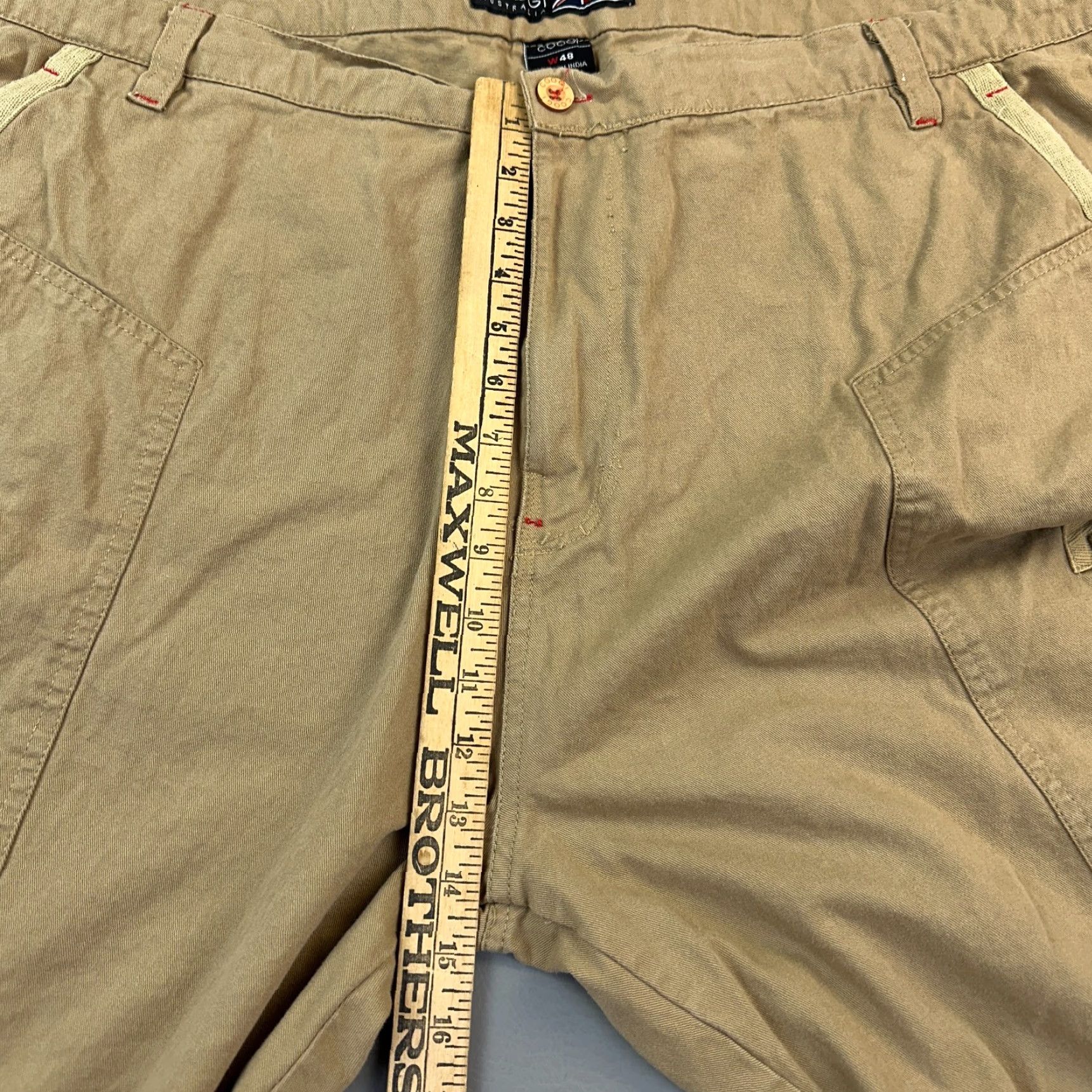 Coogi VINTAGE COOGI Shorts Mens 48 Kahki Cargo Embroidered Baggy Hip Hop Skate Y2K Size US 32 / EU 48 - 3 Thumbnail