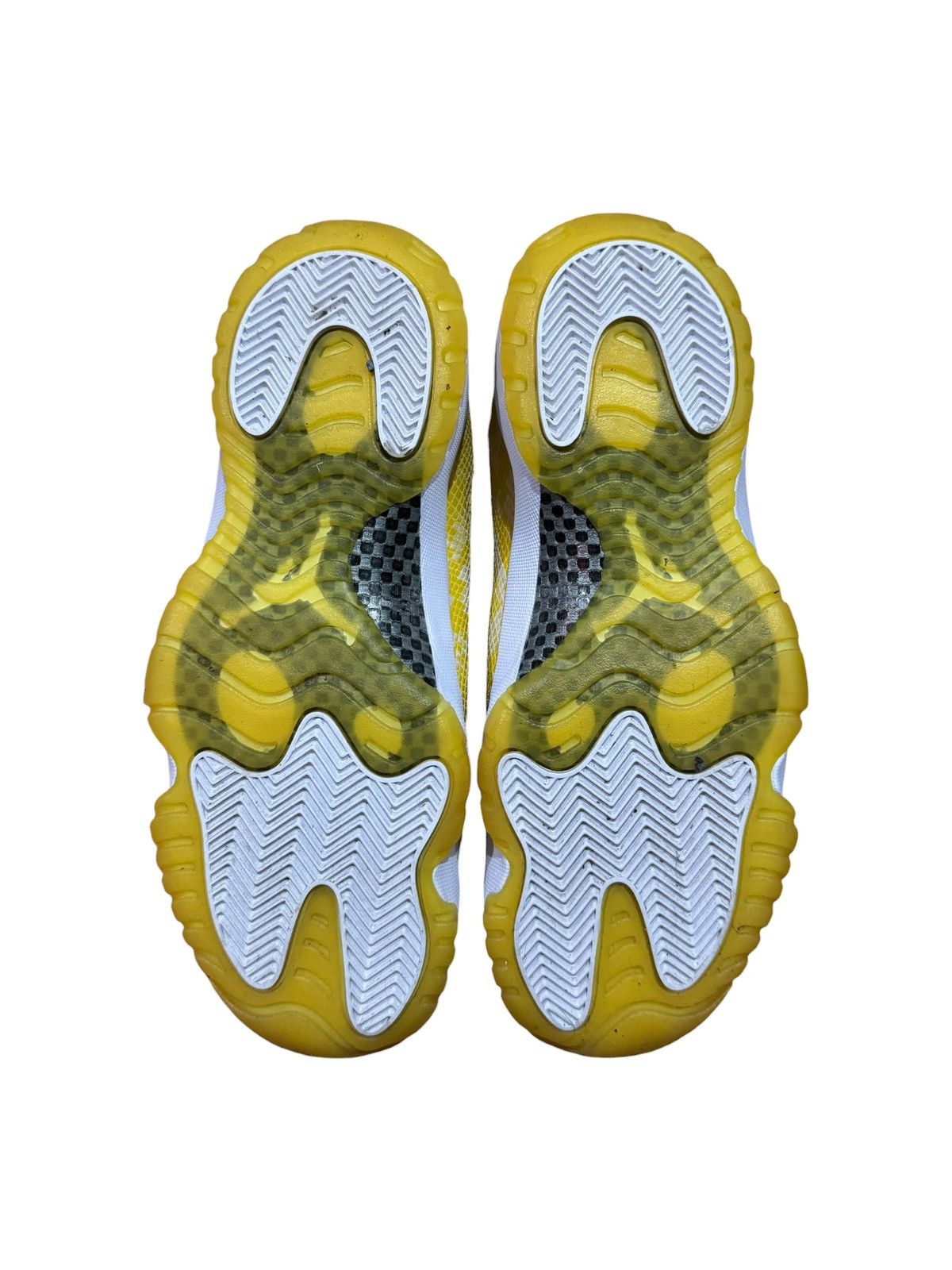Jordan Brand Jordan 11 Retro Low Yellow Snakeskin (W) Size US 9.5 / EU 42-43 - 6 Thumbnail